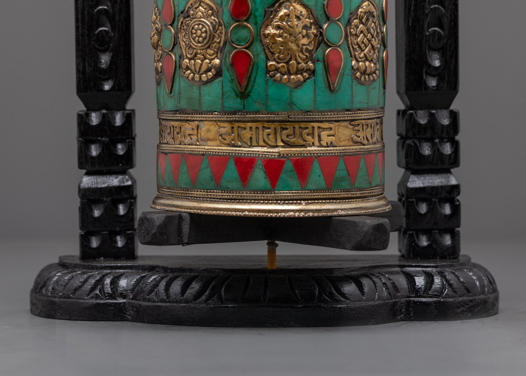 Auspicious Prayer Wheel | Himalayan Buddhist Ritual Wheel