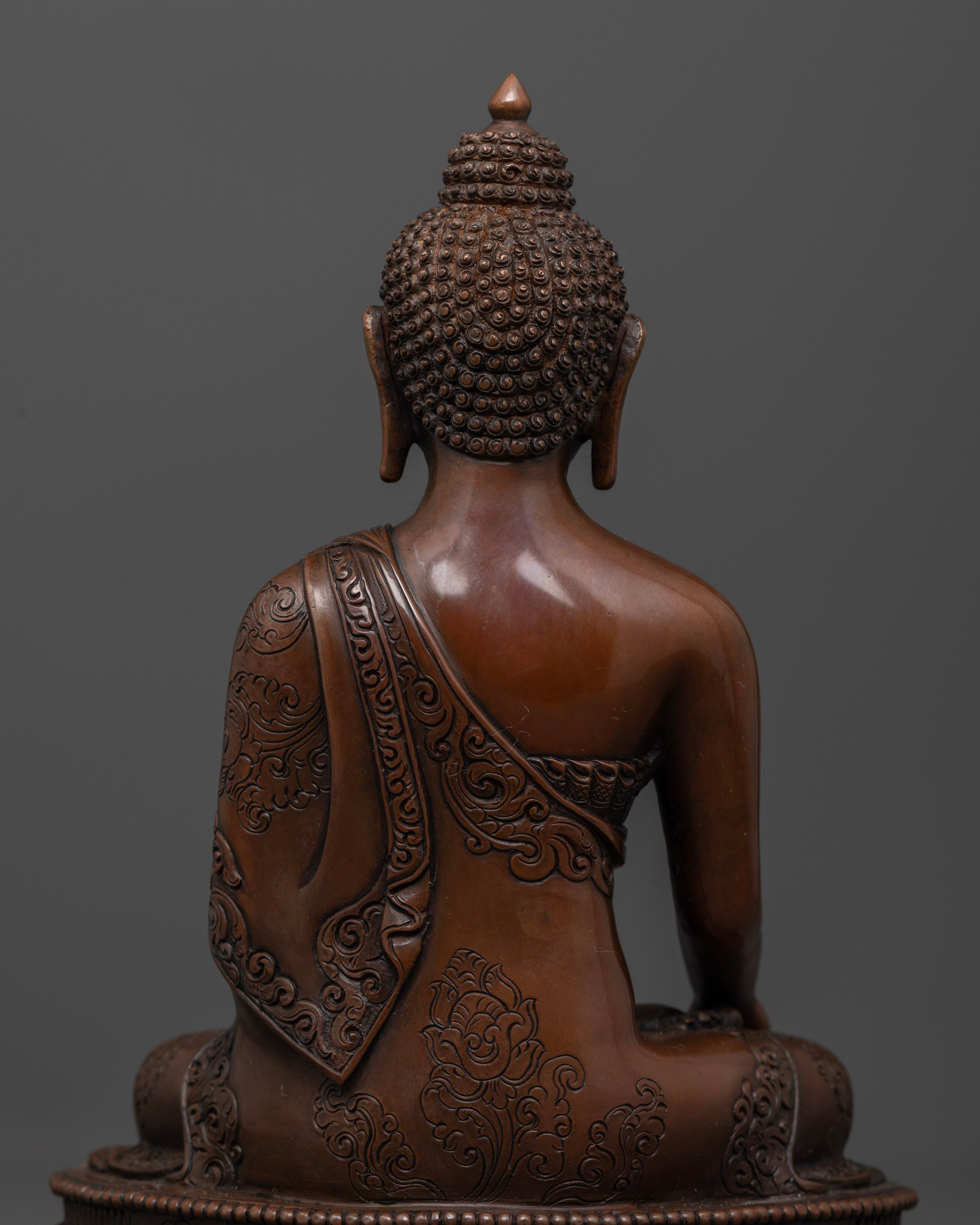 Shakyamuni Buddha Statue: Icon of Compassion