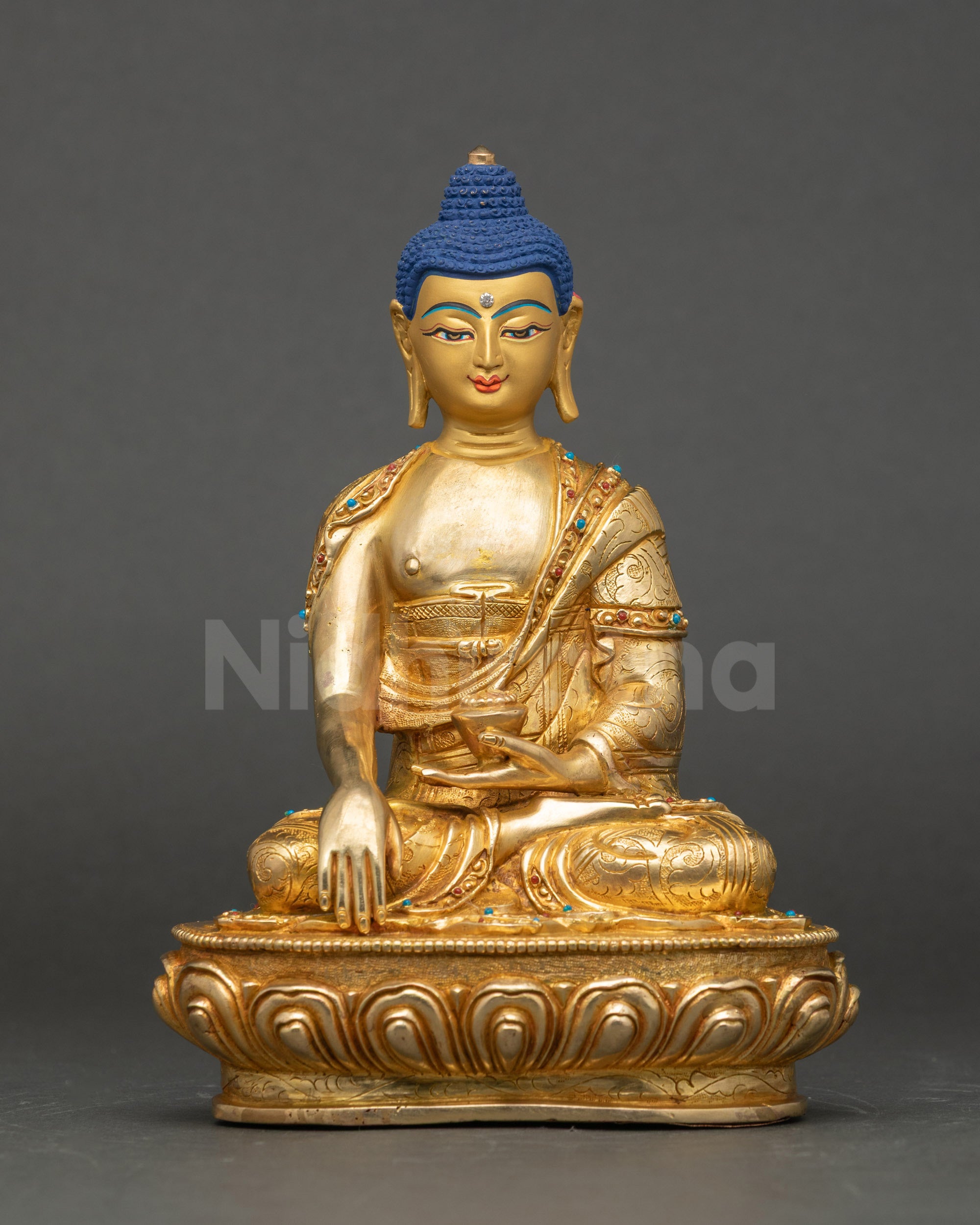 Sakyamuni Buddha Statue front view gold gilded copper Nepalese craftsmanship