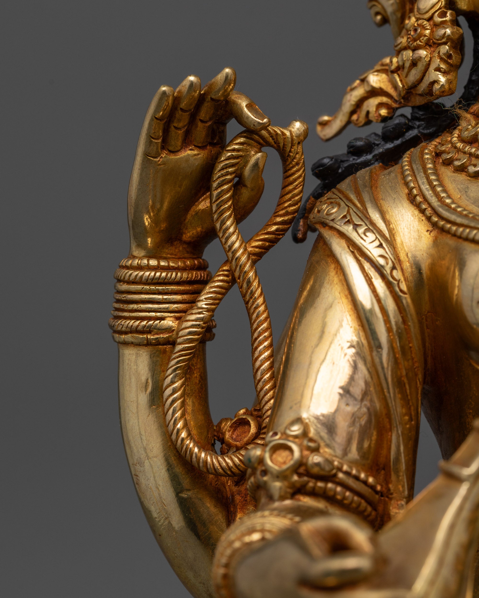 Beautiful Saraswati Maa Statue | Handcrafted Symbol of Creativity