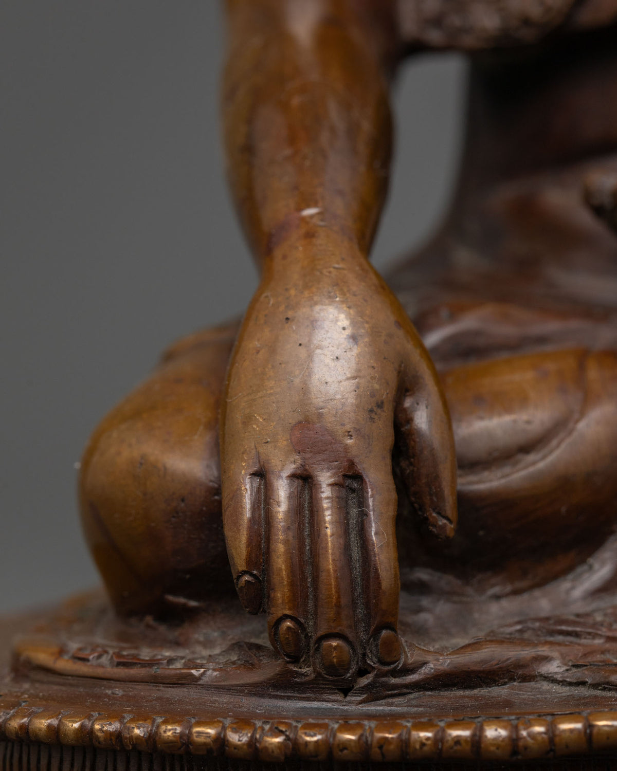 Oxidized Shakyamuni Buddha Statue | Mindfulness and Meditation