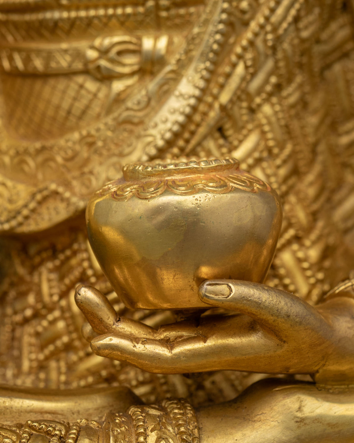 Hand-Carved Shakyamuni Buddha Figurine | Meditation Room Decor