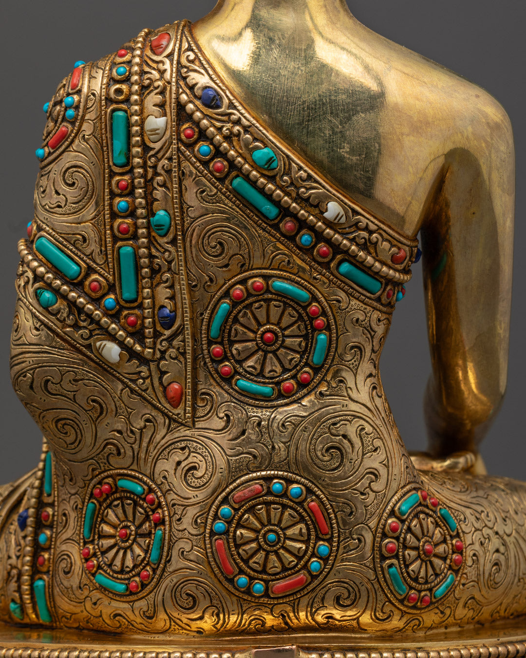 Traditional Hand-carved Shakyamuni Buddha Statue