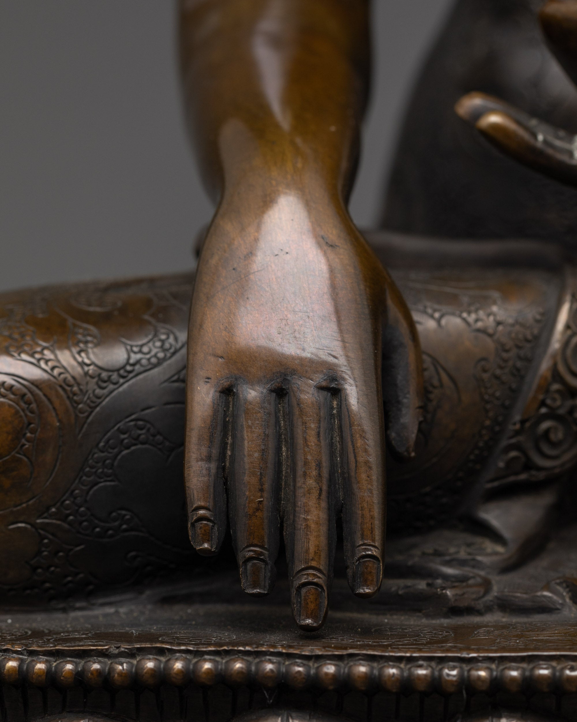 Buy Oxidized Shakyamuni Buddha Statue | Timeless Buddhist Sculpture