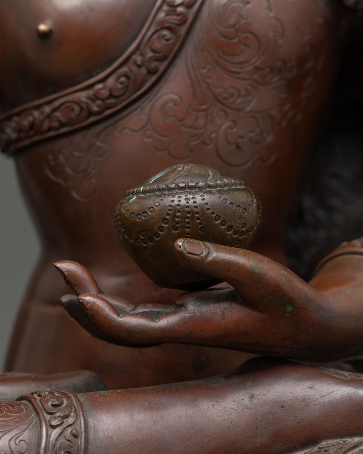 Brown Shakyamuni Buddha Statue – Oxidized Copper Buddhist Figurine