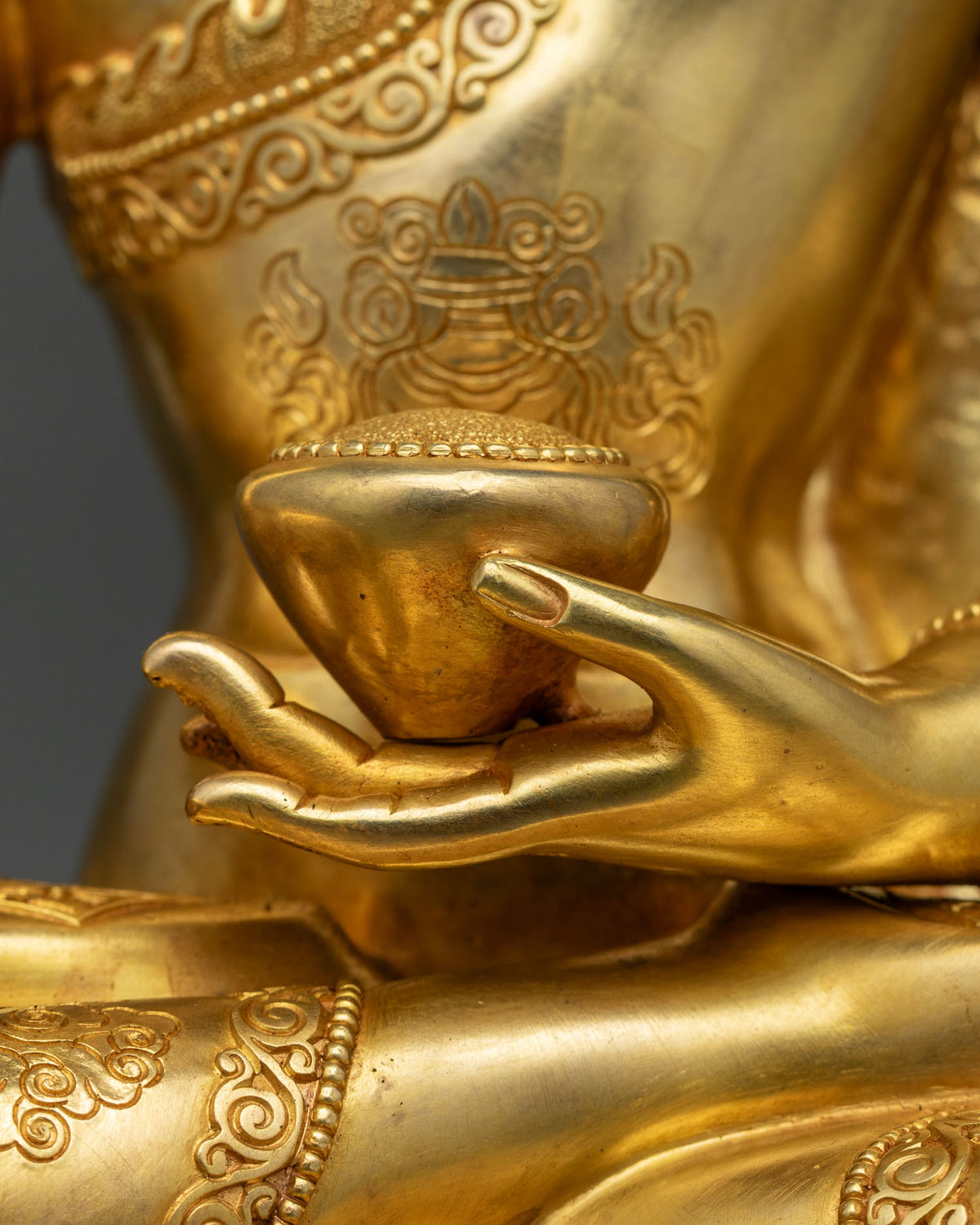 Shakyamuni Buddha Sculpture | Symbol of Peace and Enlightenment