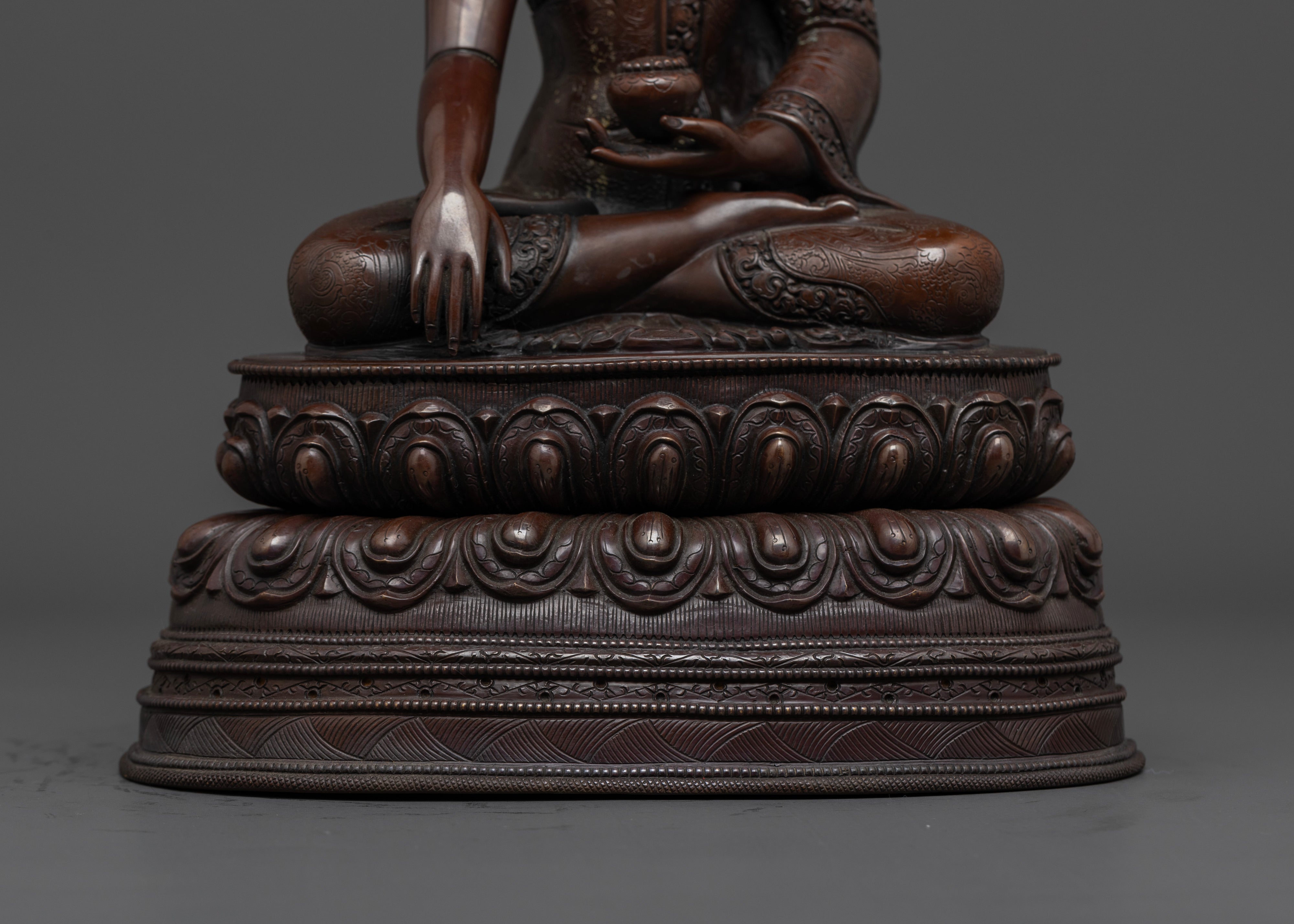 lotus seat of oxidized shakyamuni buddha statue