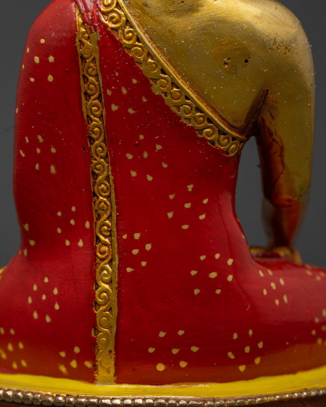 Shakyamuni Buddha Sculpture | A Sacred Symbol of Enlightenment