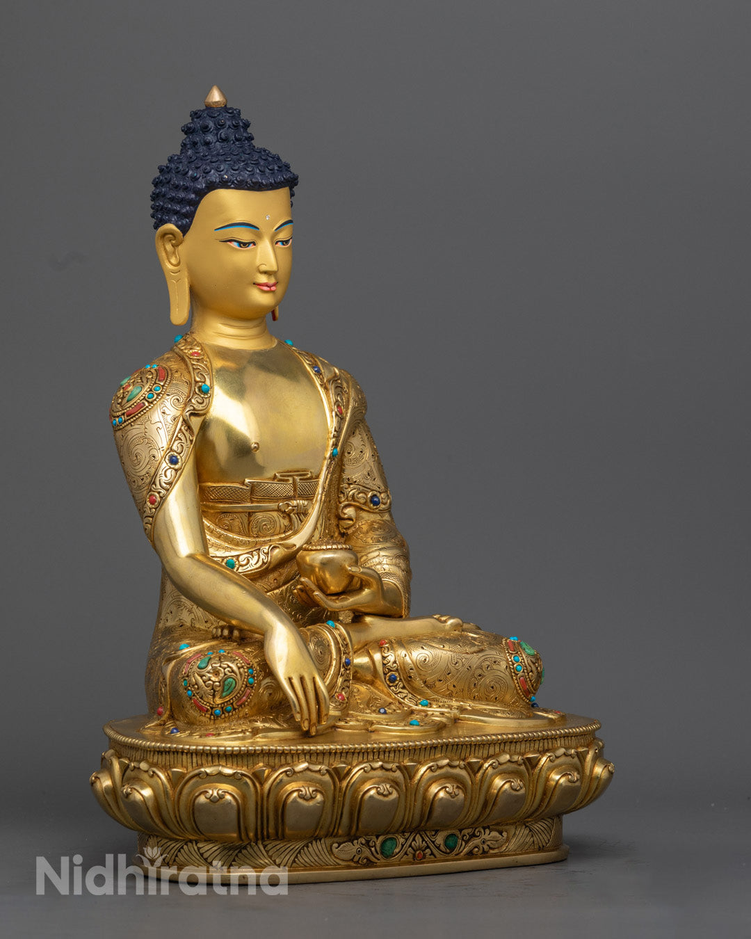 Shakyamuni Buddha Statue – Sacred Nepalese Sculpture for Spiritual Growth
