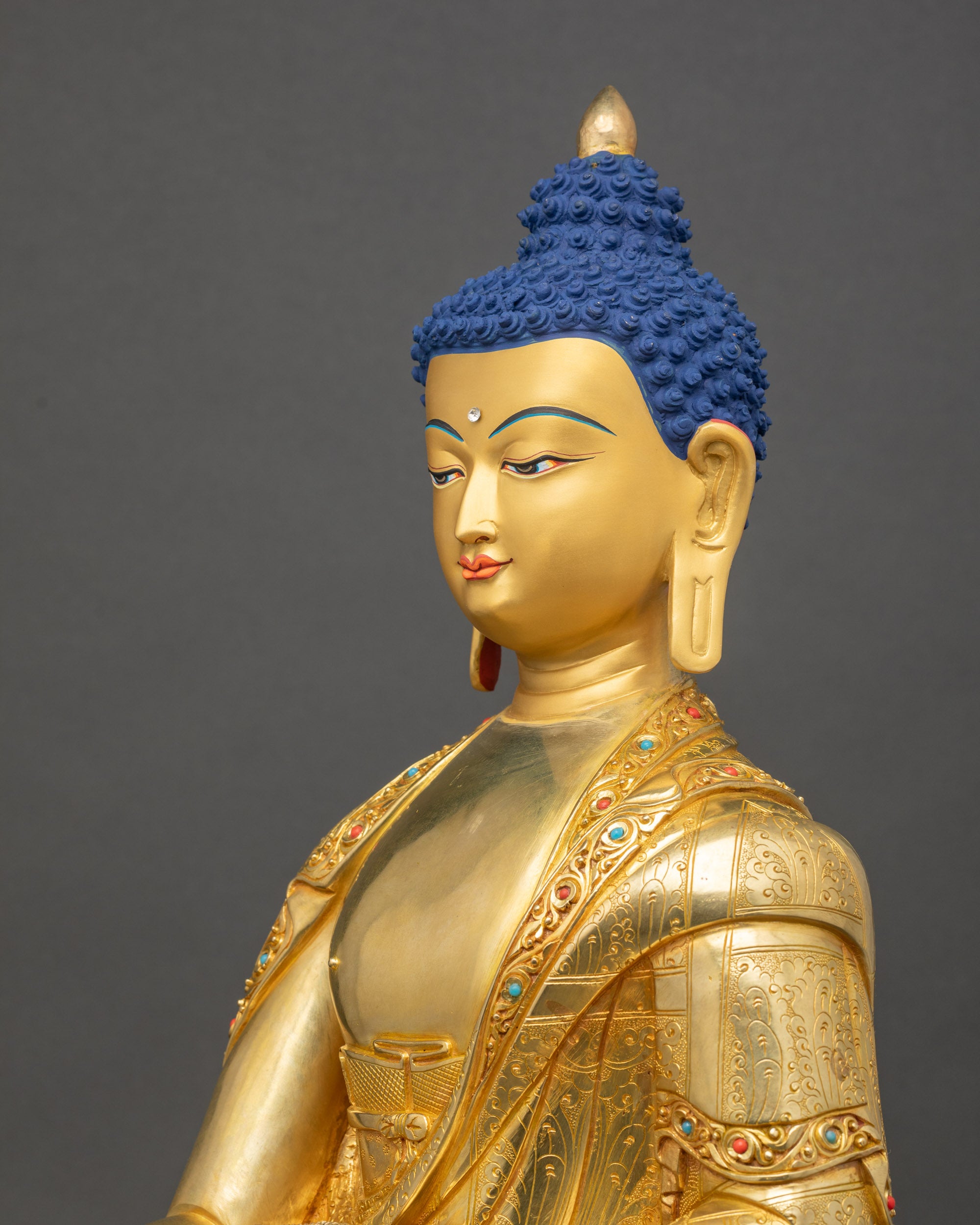 Shakyamuni Buddha side close up Bhumisparsha mudra lotus pedestal