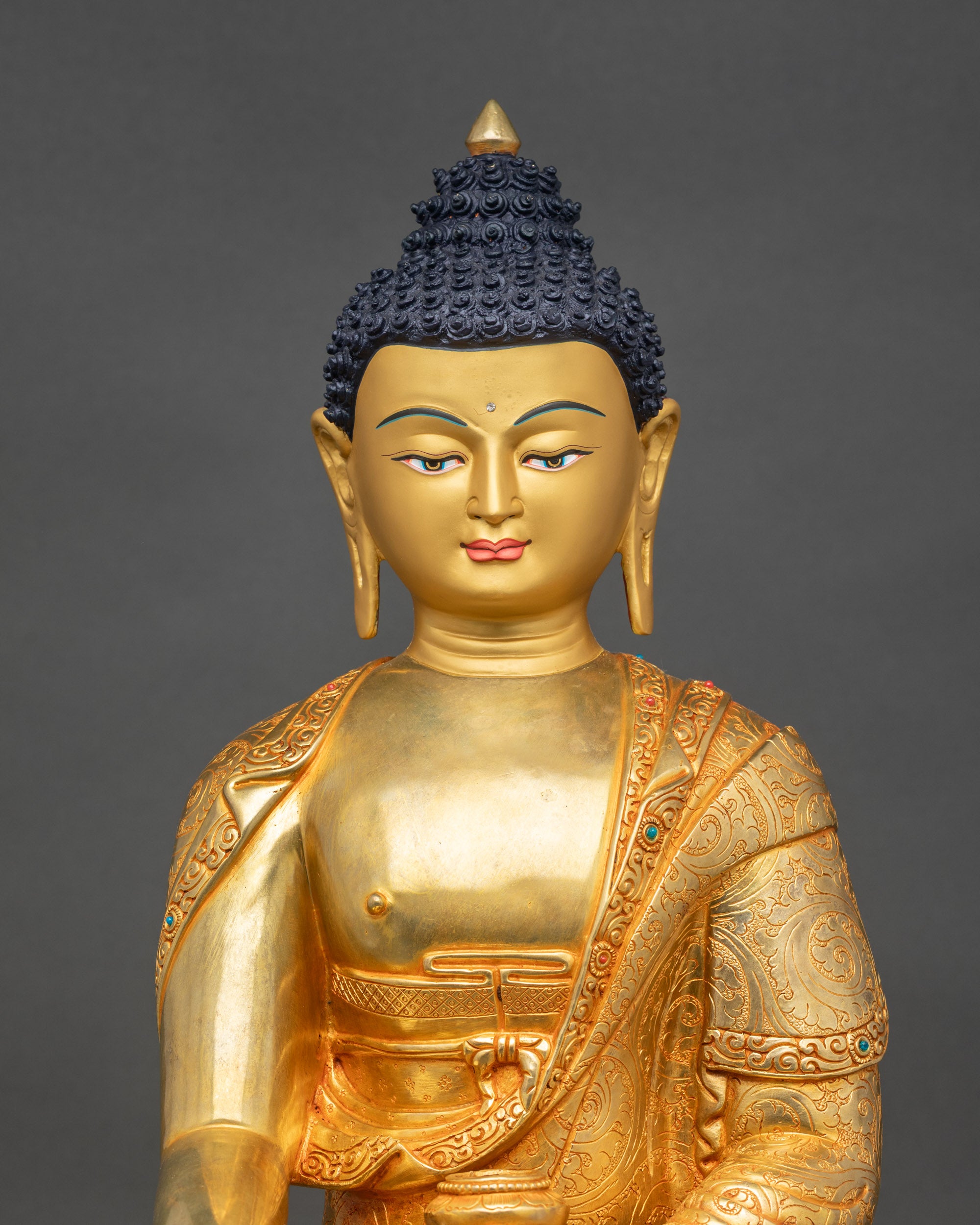 Shakyamuni Buddha statue close up triple gold fire gilding 3D carved details