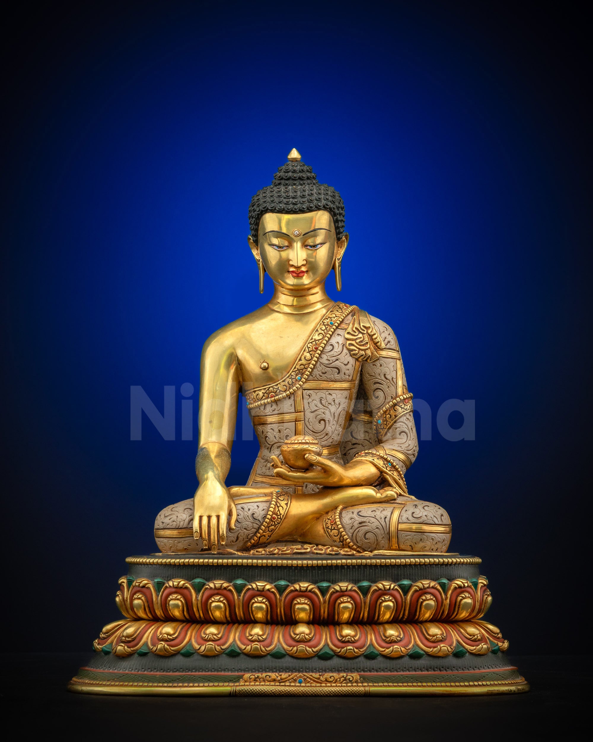 Front view of Shakyamuni Buddha statue in lotus posture, gold gilded copper, handcrafted in Nepal