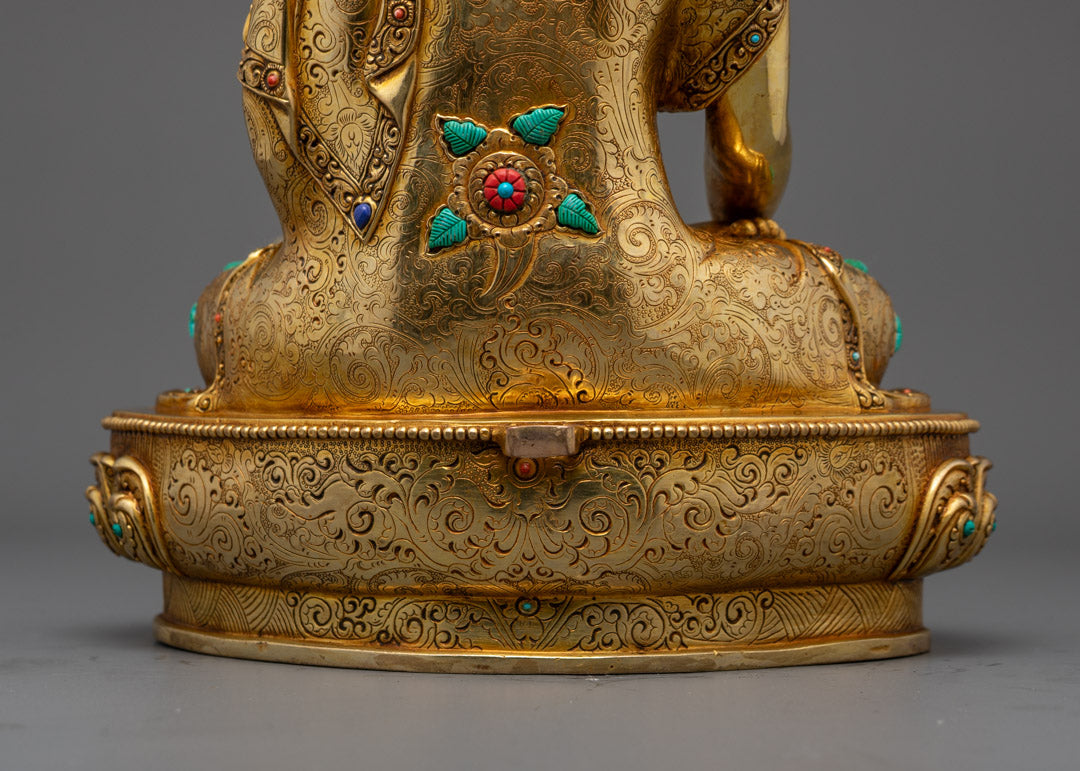 Majestic Gautama Buddha Sculpture | Traditional Himalayan Ancient Art