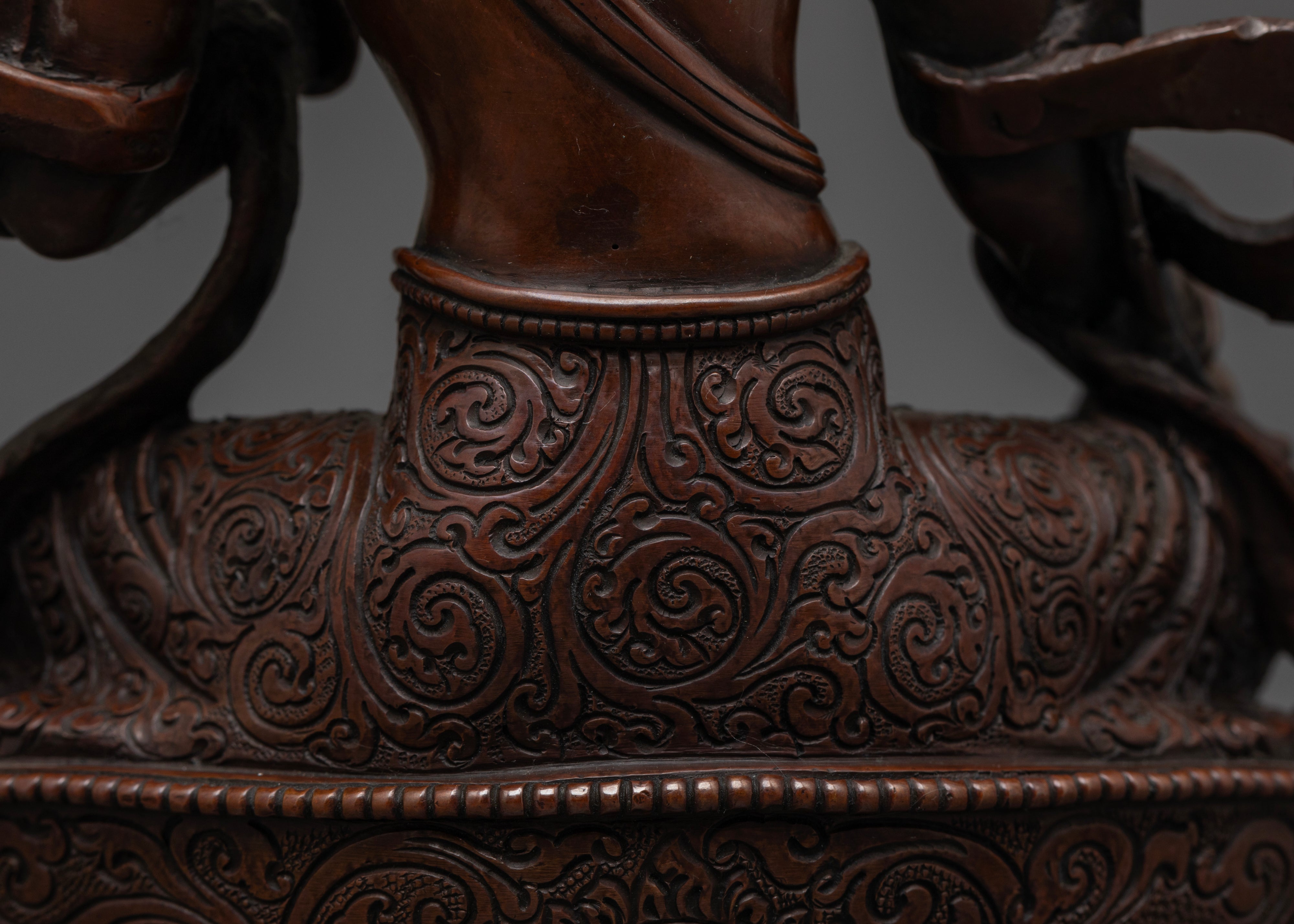 Oxidized Green Tara Statue: Perfect for Meditation