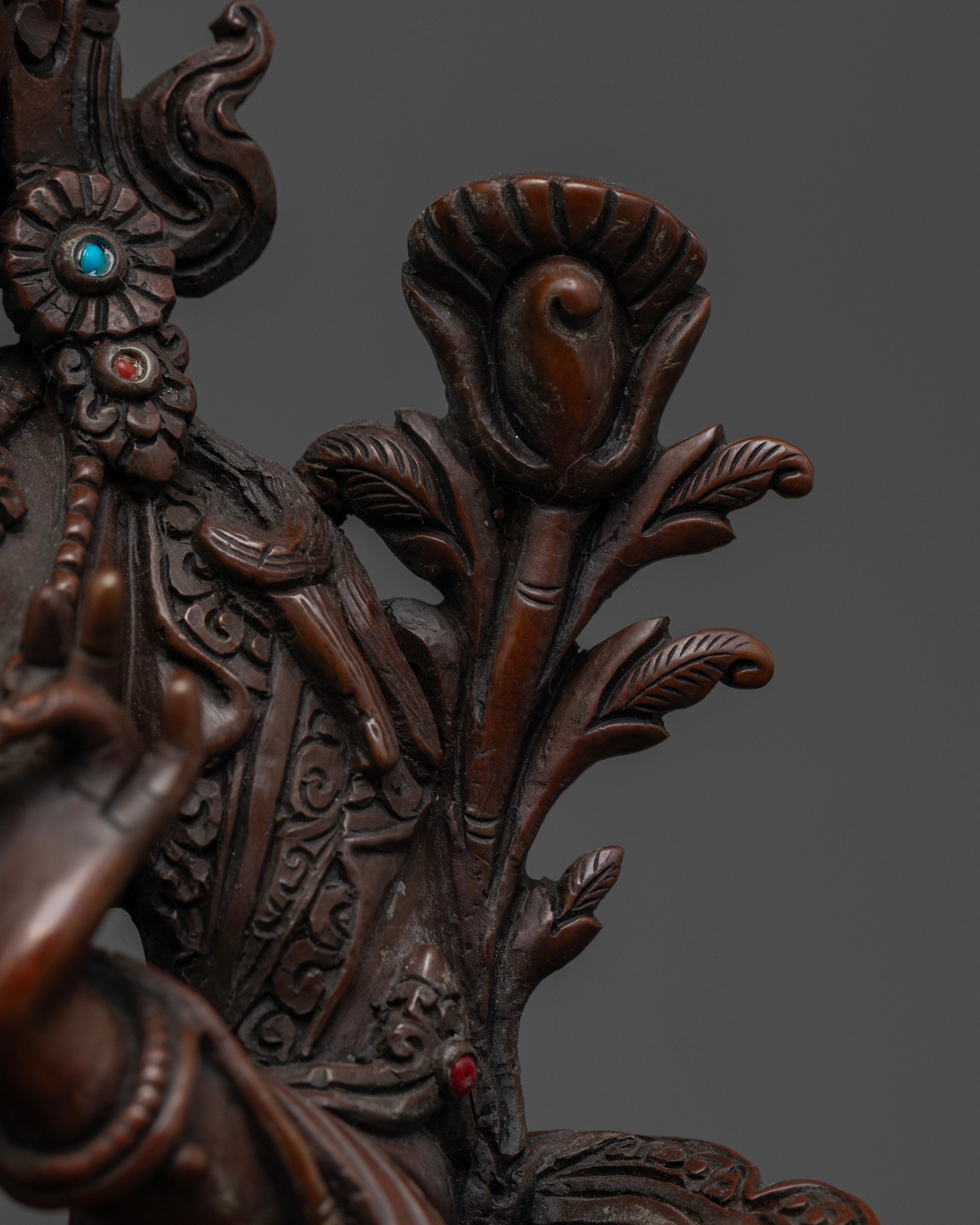 Oxidized Green Tara Statue: Perfect for Meditation
