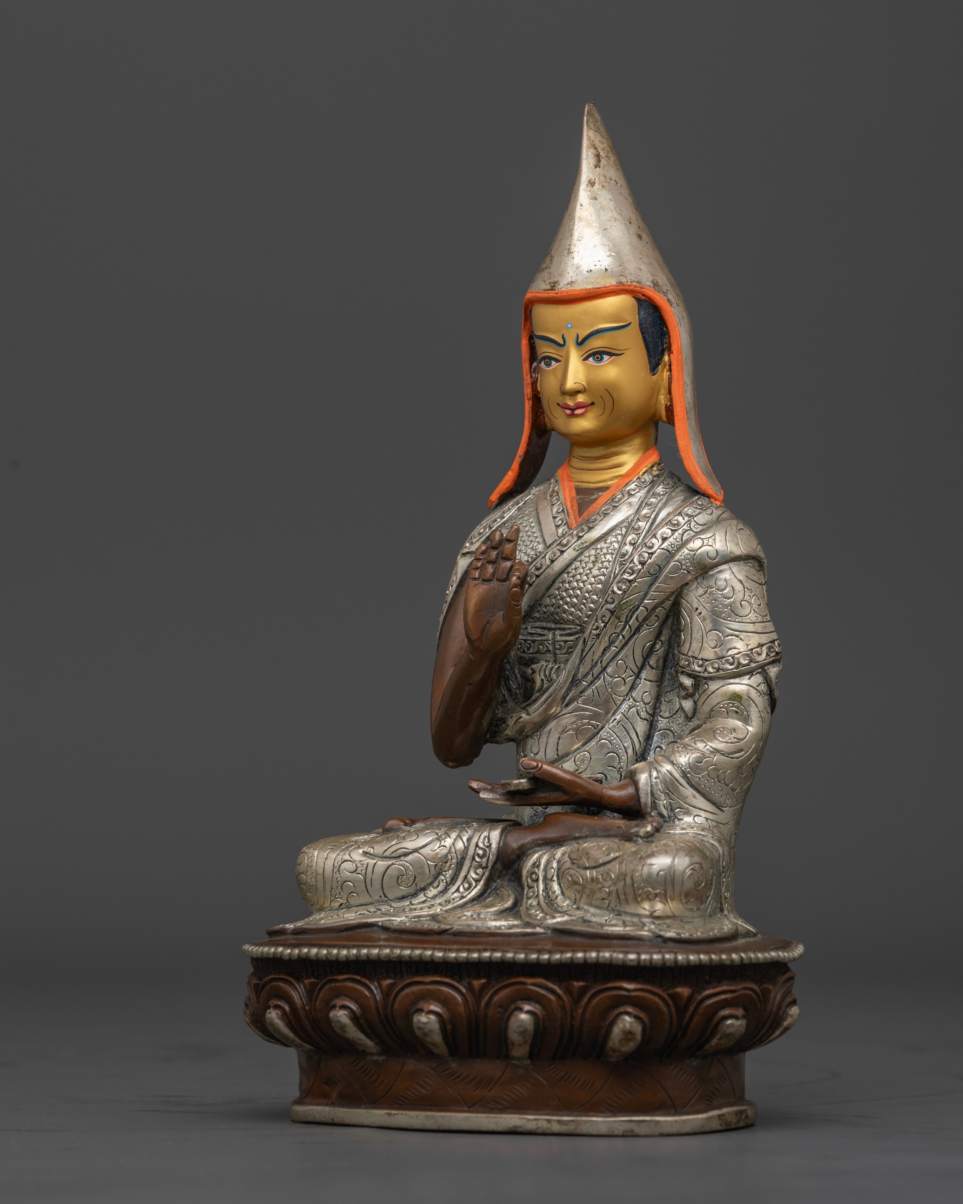Oxidized Tsongkhapa Set: The Embodiment of Wisdom and Compassion