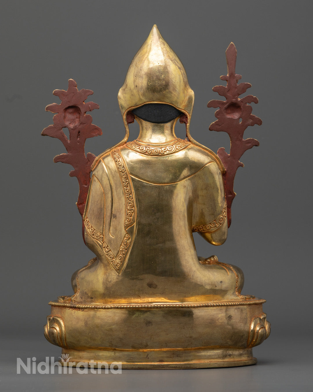 Guru Tsongkhapa with Disciples Statues