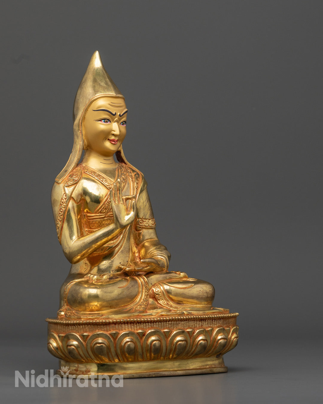 Guru Tsongkhapa with Disciples Statues