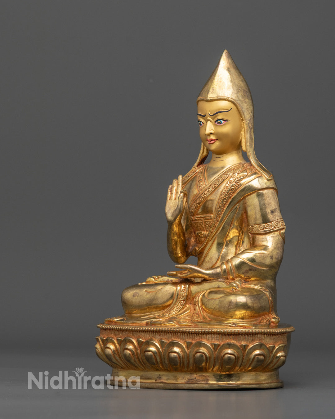 Guru Tsongkhapa with Disciples Statues