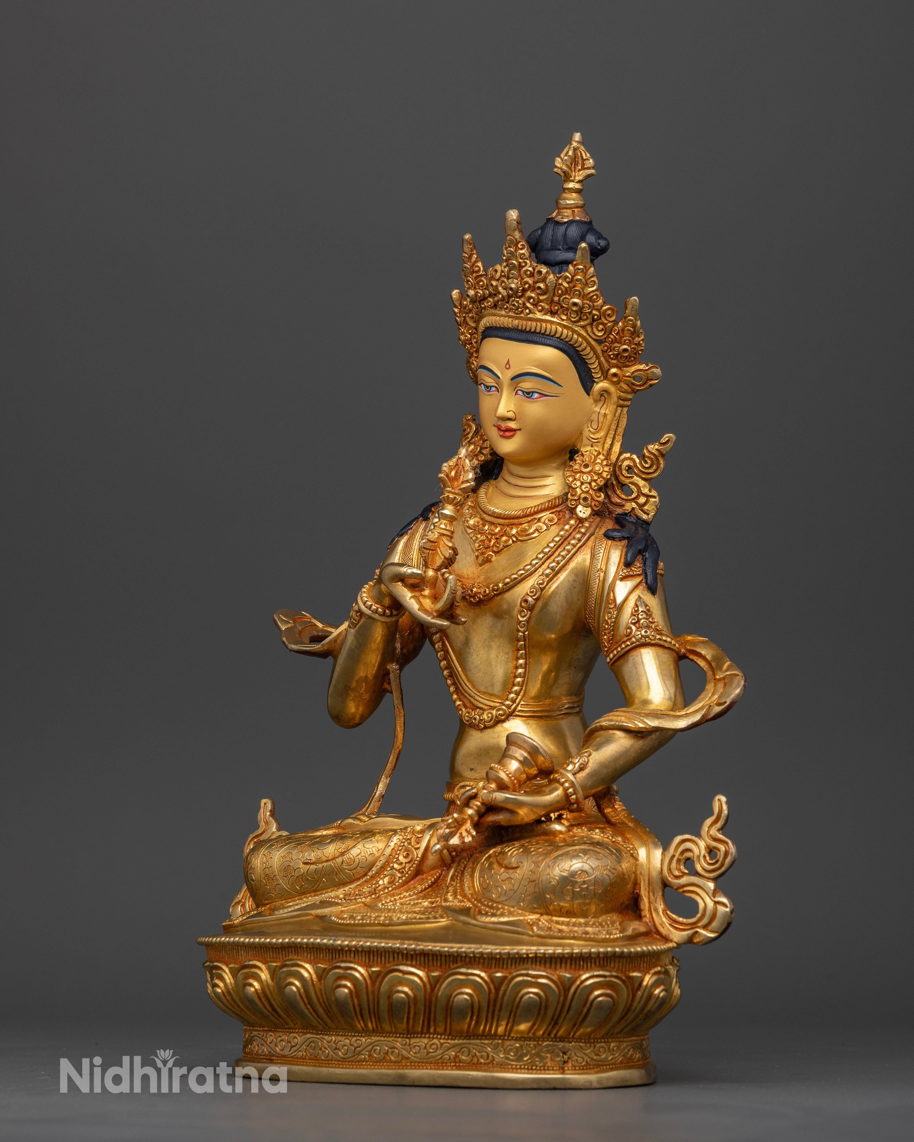 Om Vajrasattva Hum: Chanting for Spiritual Cleansing