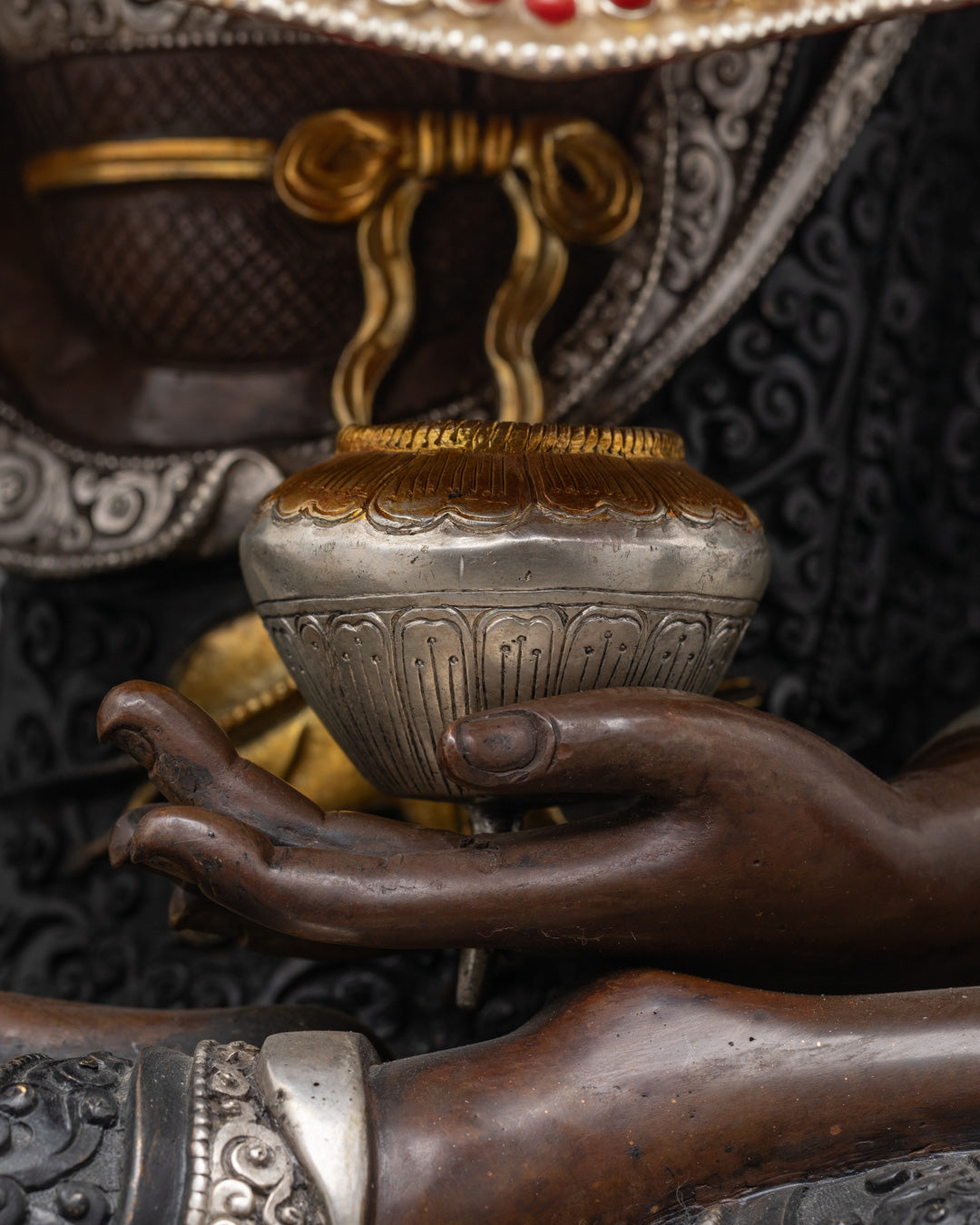 Silver-Crown Jowo Rinpoche Statue | Oxidized Made Body