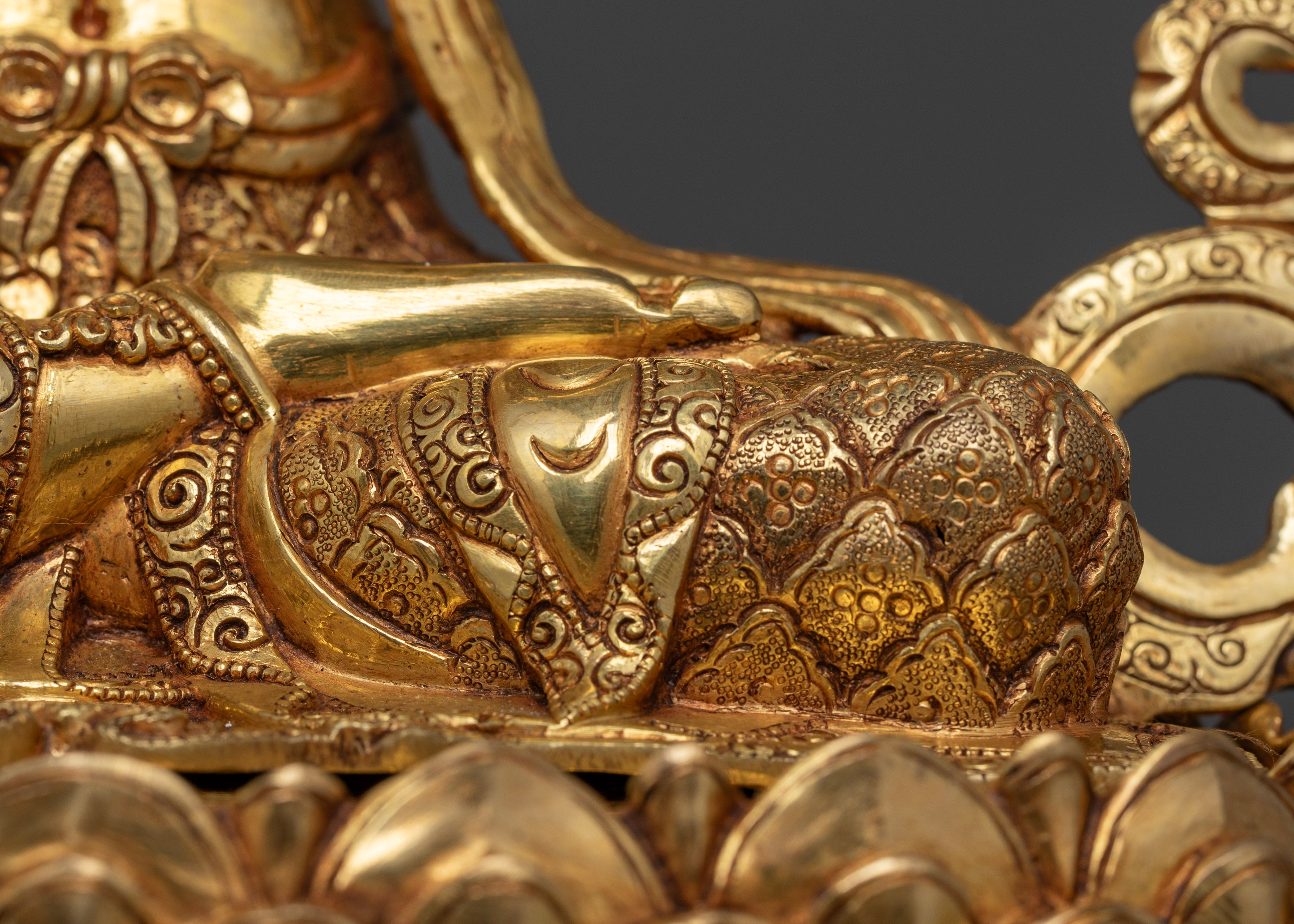 Chenrezig Statue: Compassion and Protection