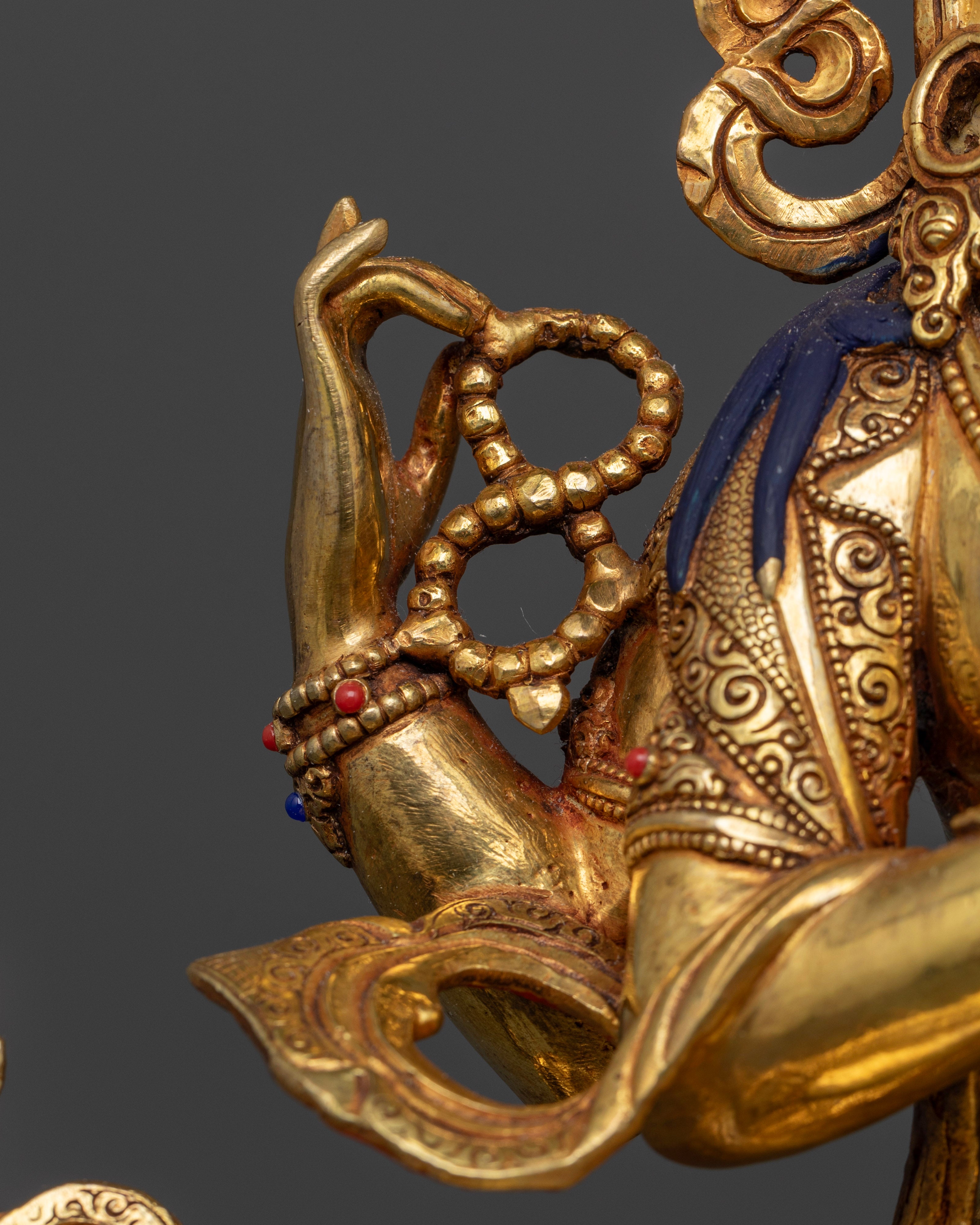 Chenrezig Statue: Compassion and Protection