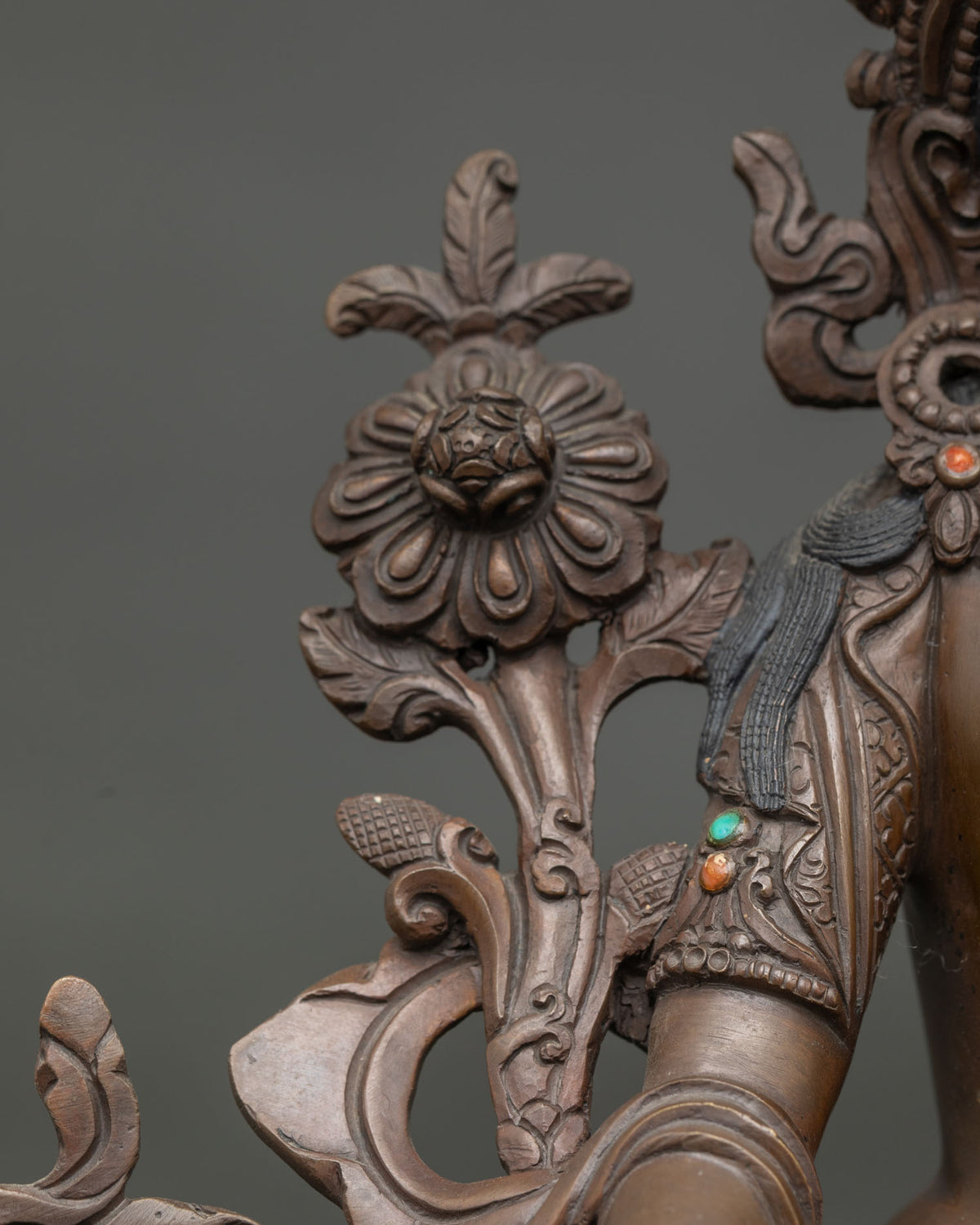 Oxidized White Tara Statue | Seven-Eyed Tara for Healing and Peace