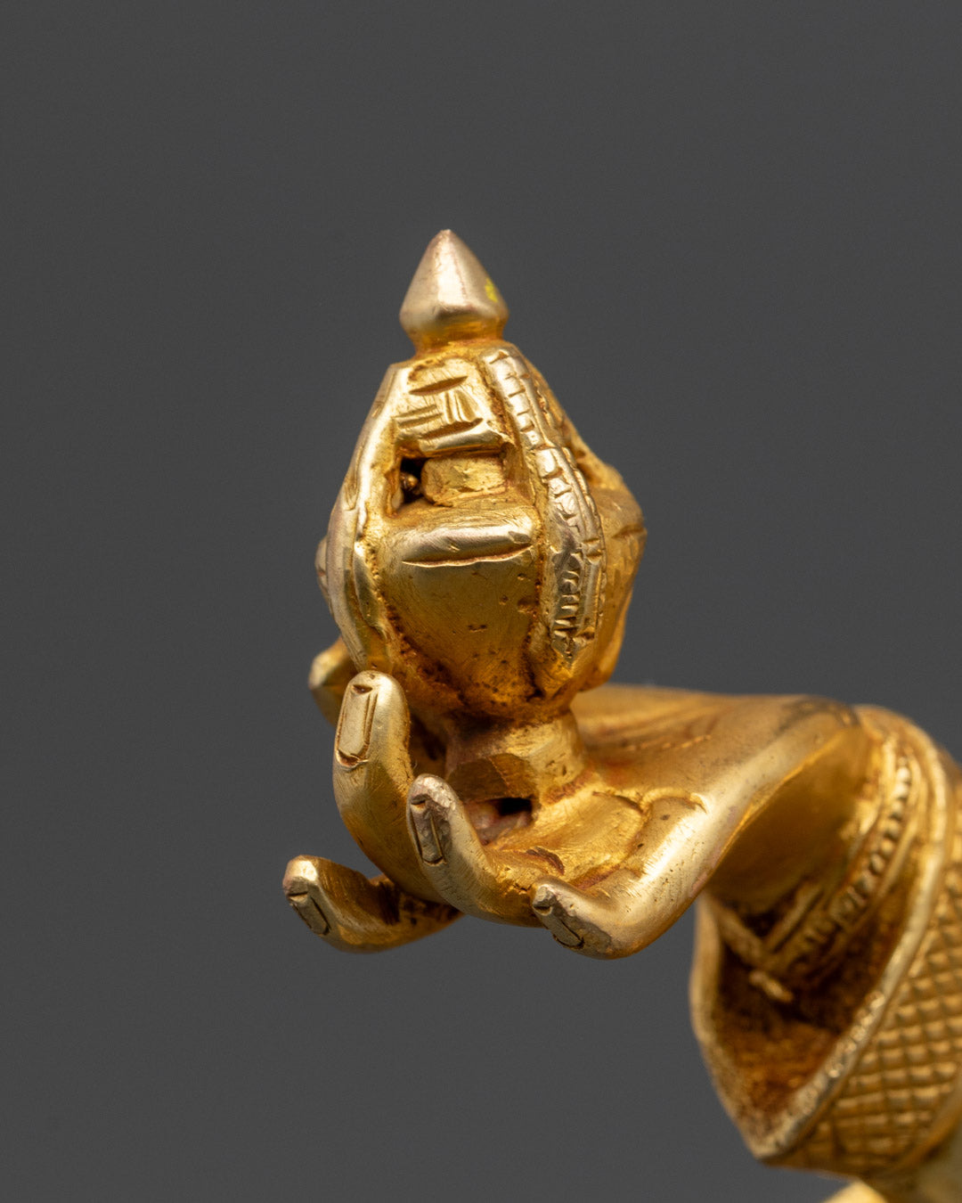 Buddhist Mandharva and yeshe tsyogal Statue