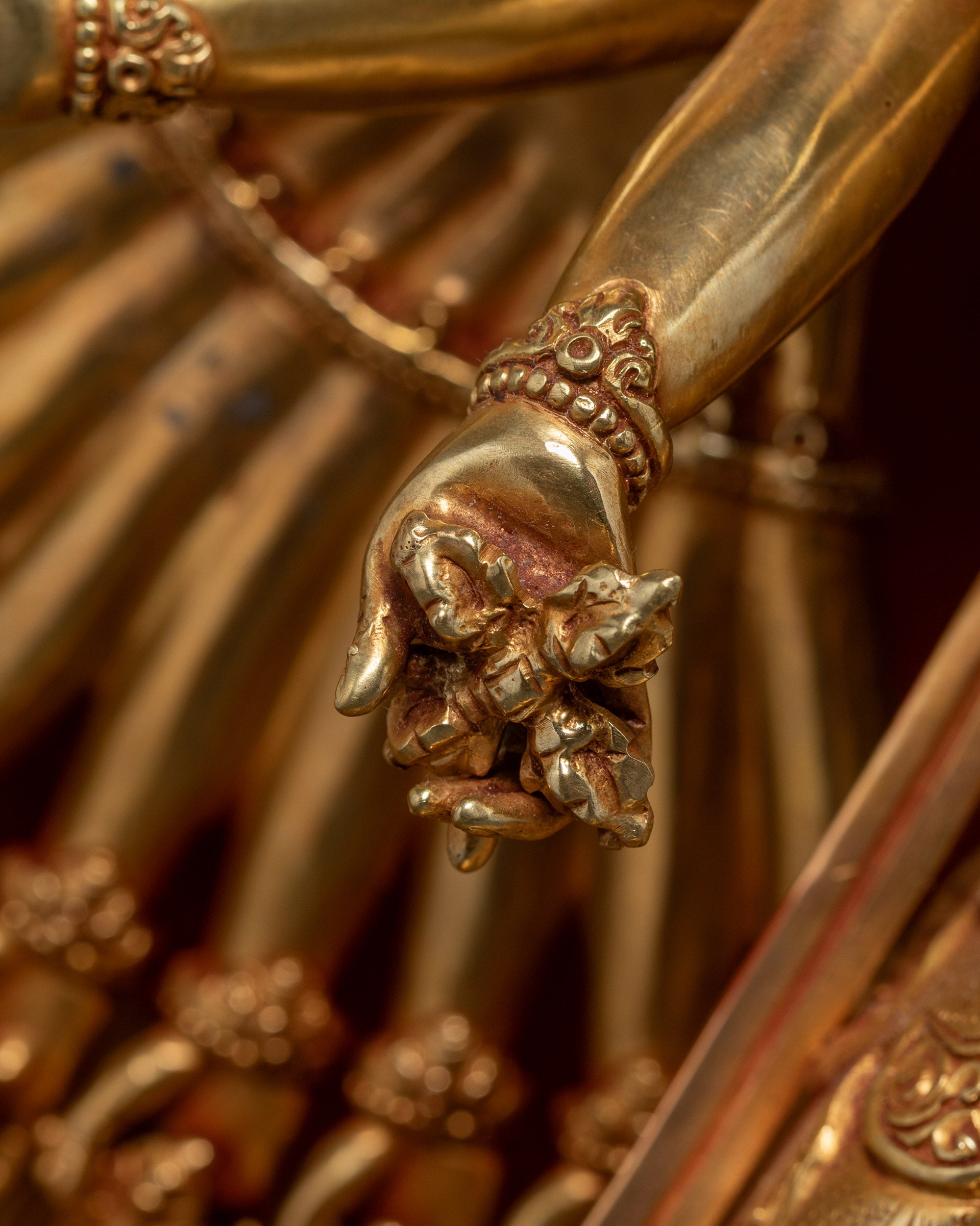Thousand-Arm Dukar Statue | Detailed Bodhisattva Sculpture from Nepal
