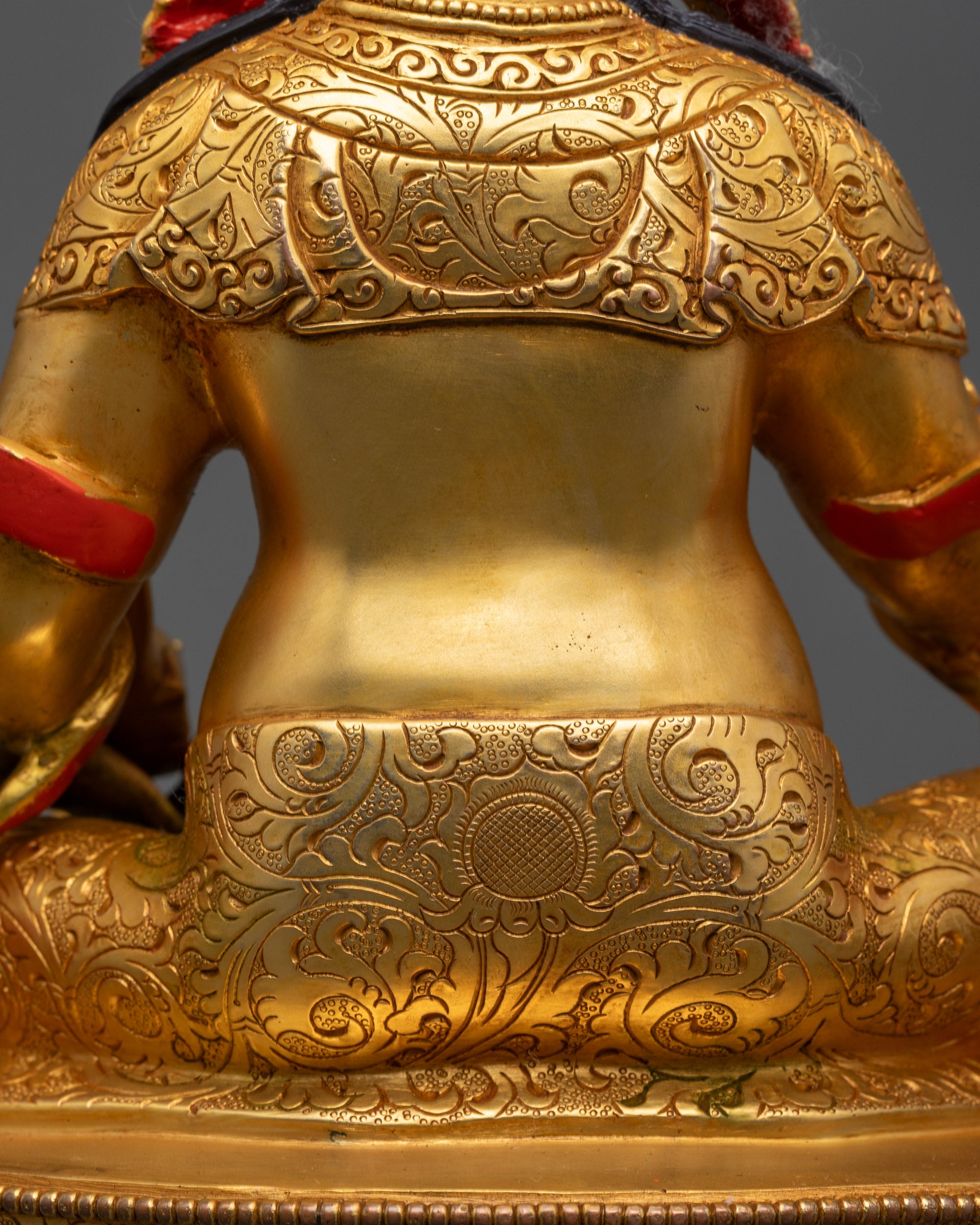 Dzambhala Statue | Handcrafted Sculpture with Fine Detailing