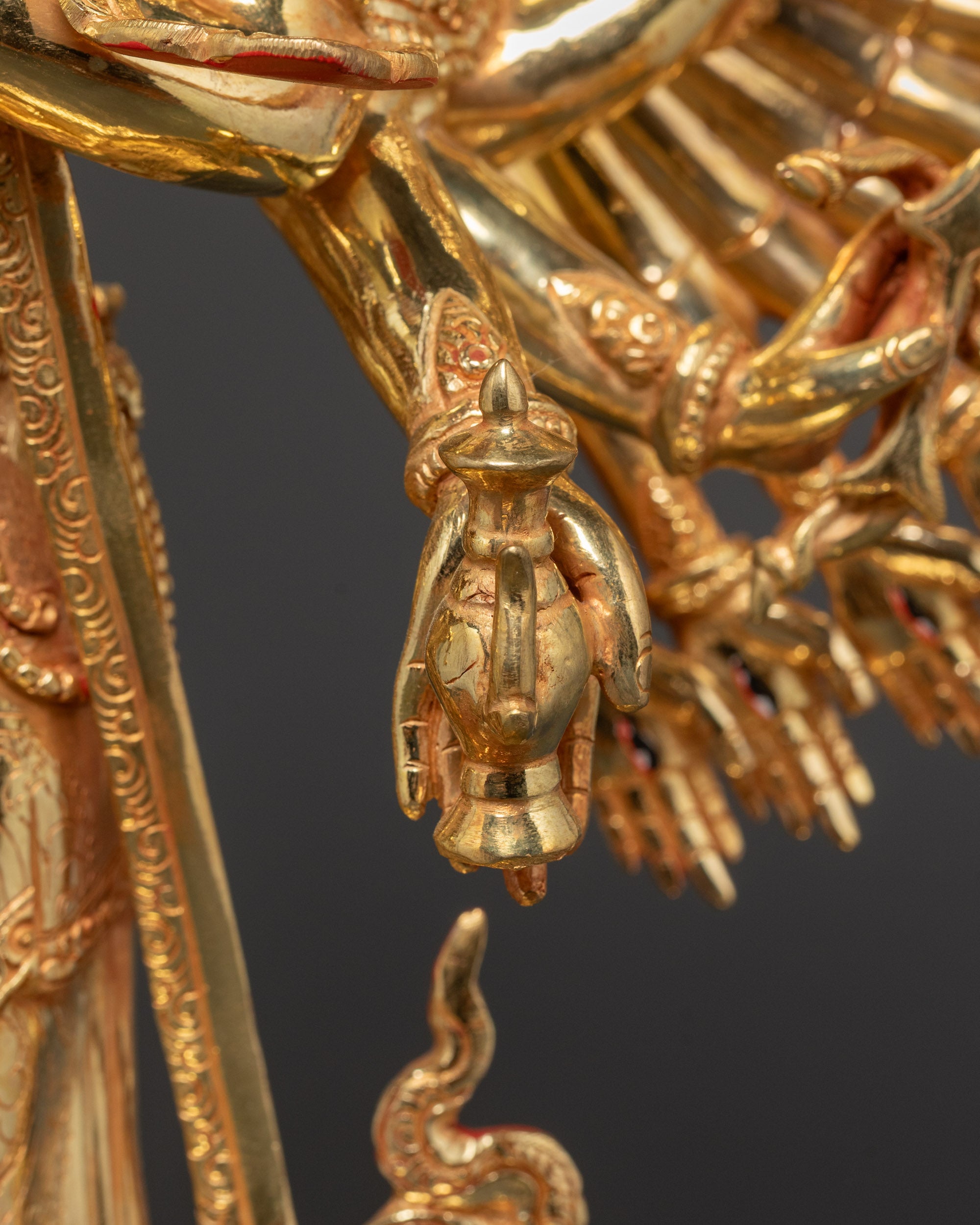 Thousand-Armed Avalokiteshvara Statue | Tibetan Buddhist Sculpture