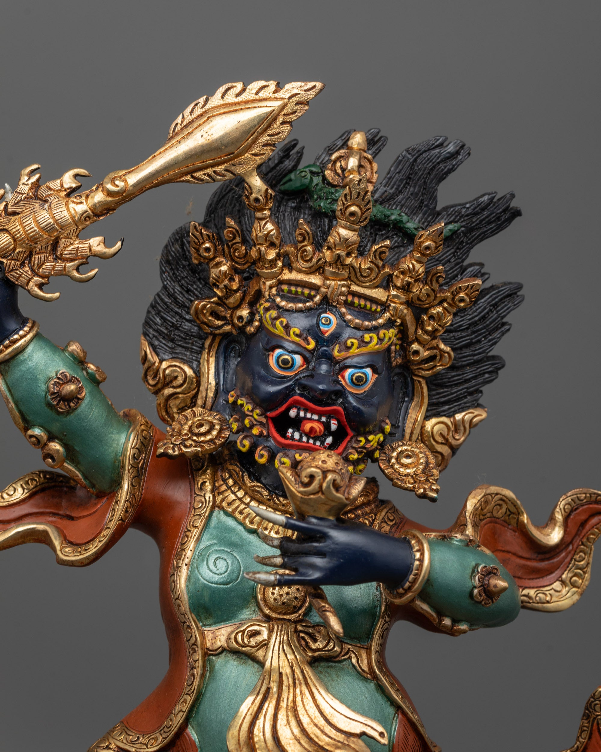 Chamsing Begtsen Chen Statue | Handcrafted Tibetan Protector Deity