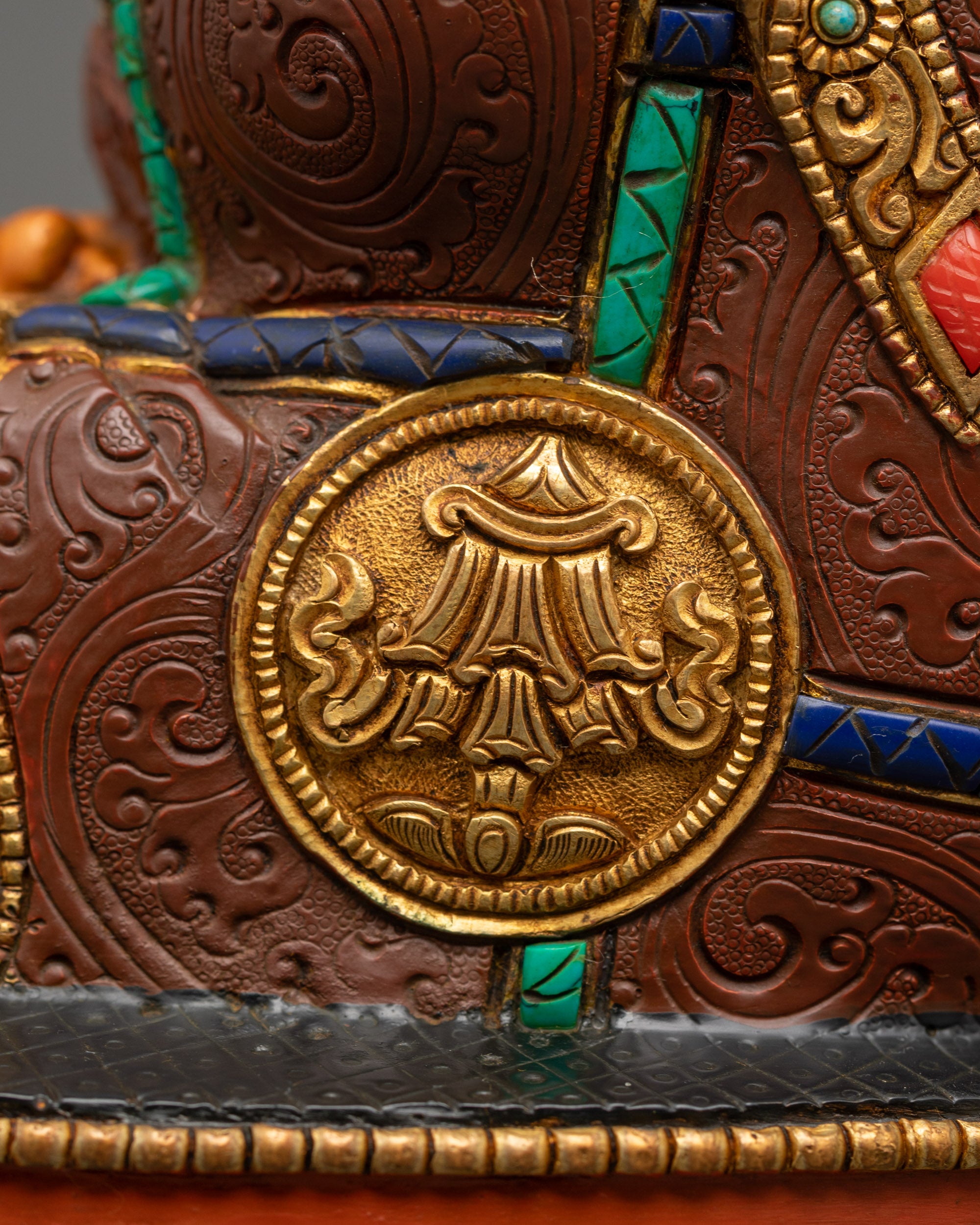Premium Hand-Carved Shakyamuni Buddha Sculpture | Colored Statue