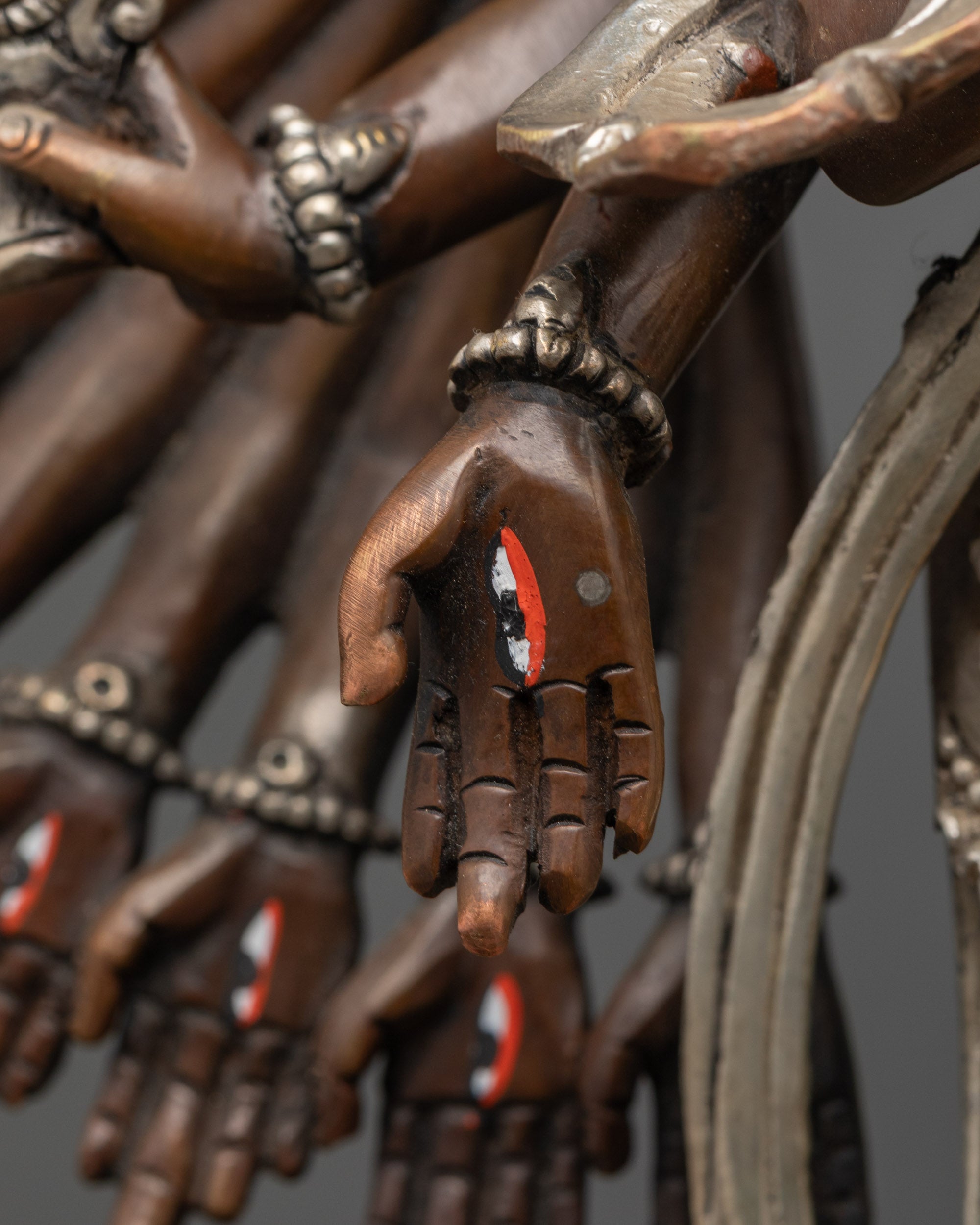 Oxidized 1000 Armed Chenrezig Statue | Spiritual Sculpture from Nepal
