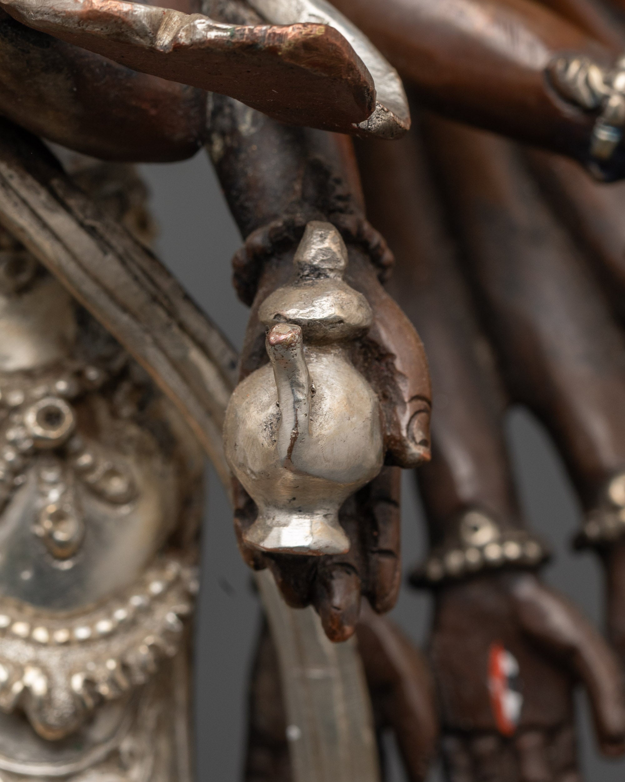 Oxidized 1000 Armed Chenrezig Statue | Spiritual Sculpture from Nepal