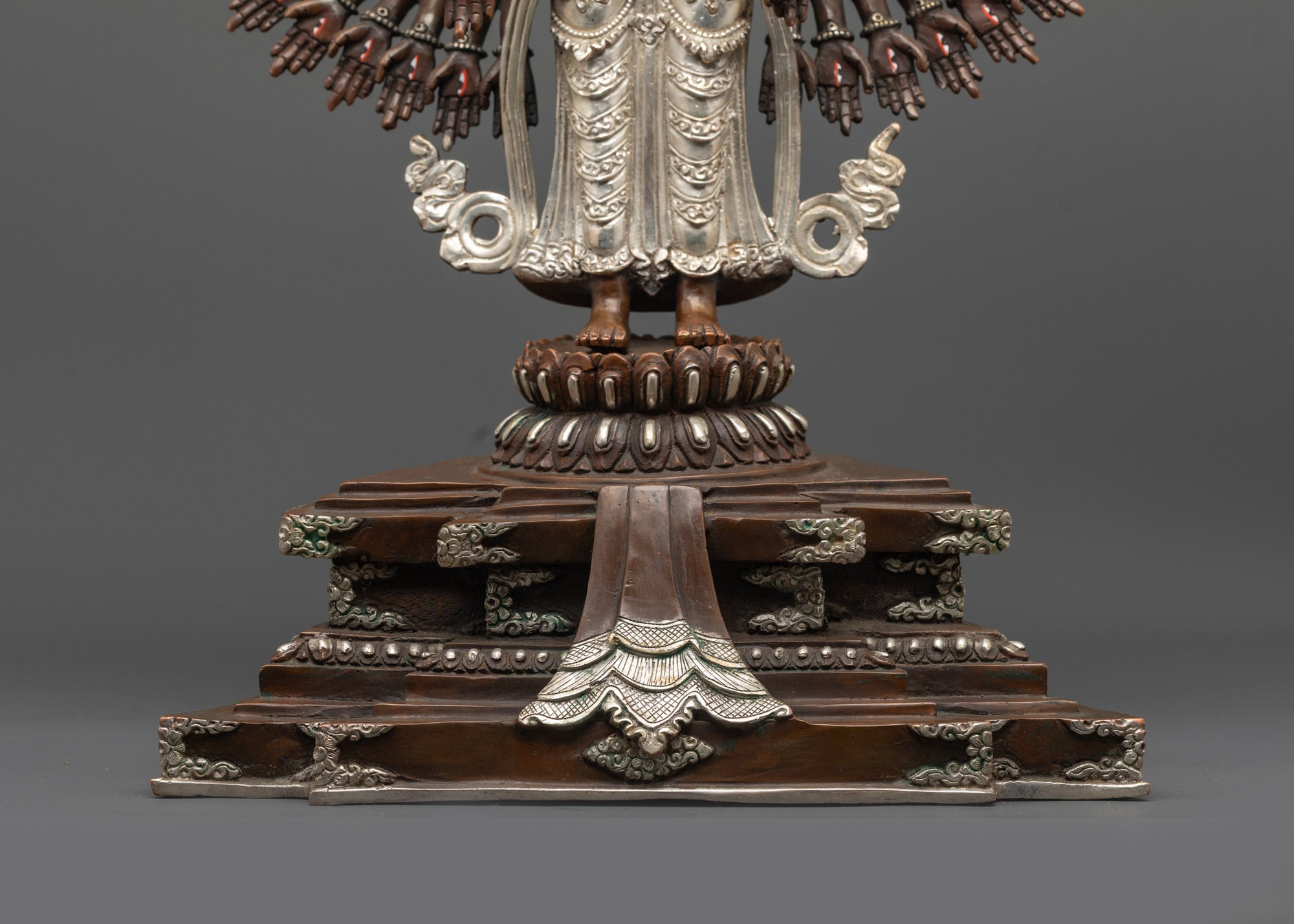Oxidized 1000 Armed Chenrezig Statue | Spiritual Sculpture from Nepal