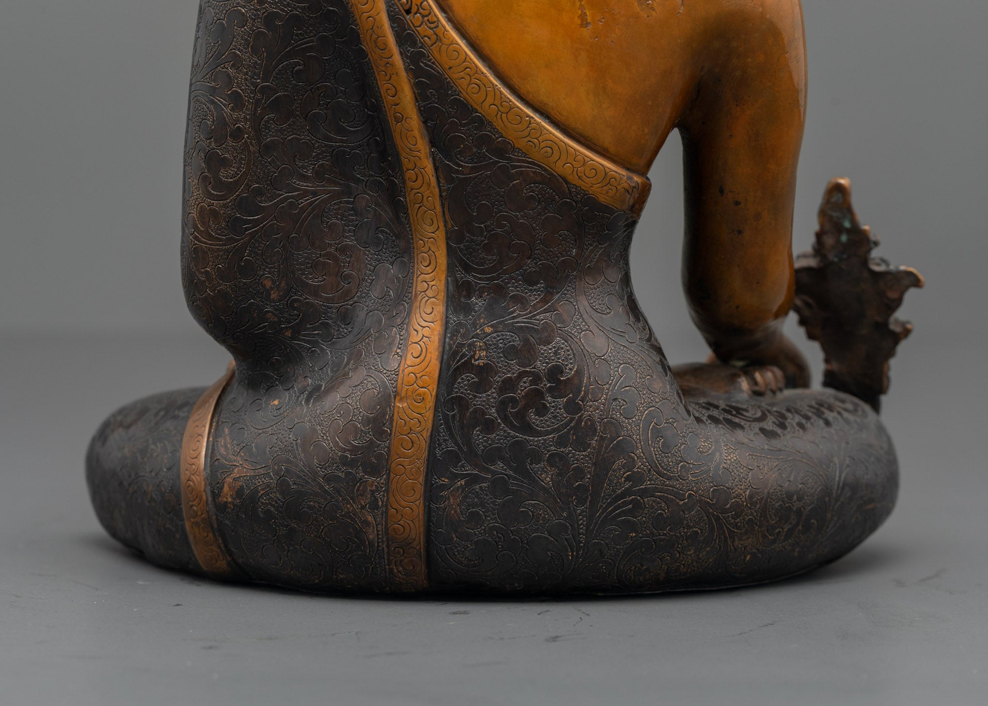 Oxidized Medicine Buddha Statue | Spiritual Gift for Healing & Peace