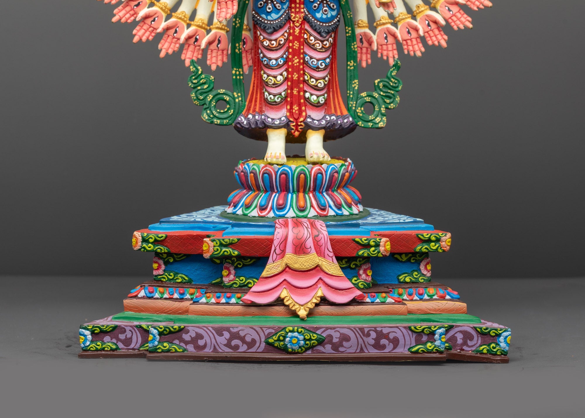 The 1000-Armed Chenrezig Statue | Himalayan Buddhism Artwork