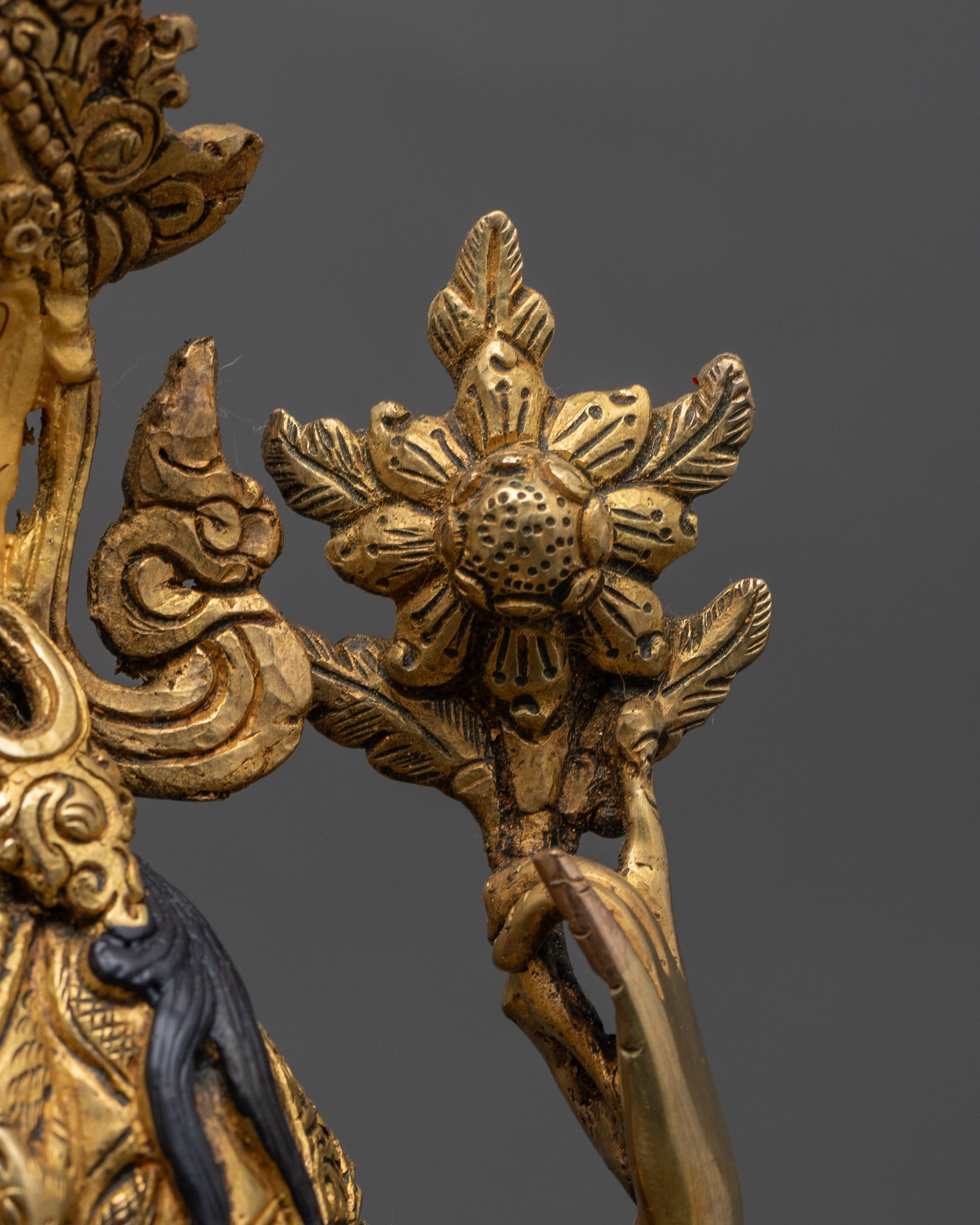 Detailed Avalokiteshvara Statue | Traditional Nepalese Artisan Craft