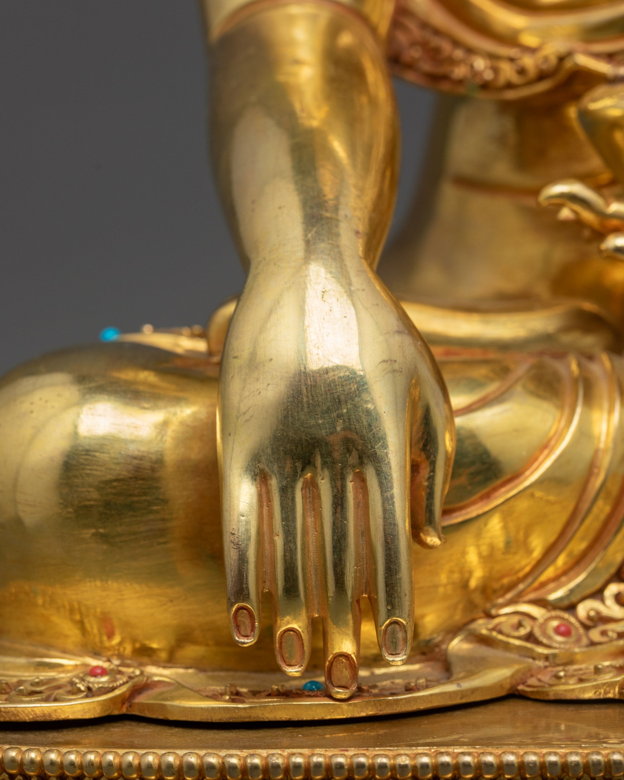 Premium Shakyamuni Buddha Statue | Enlightened Master Icon for Devotee