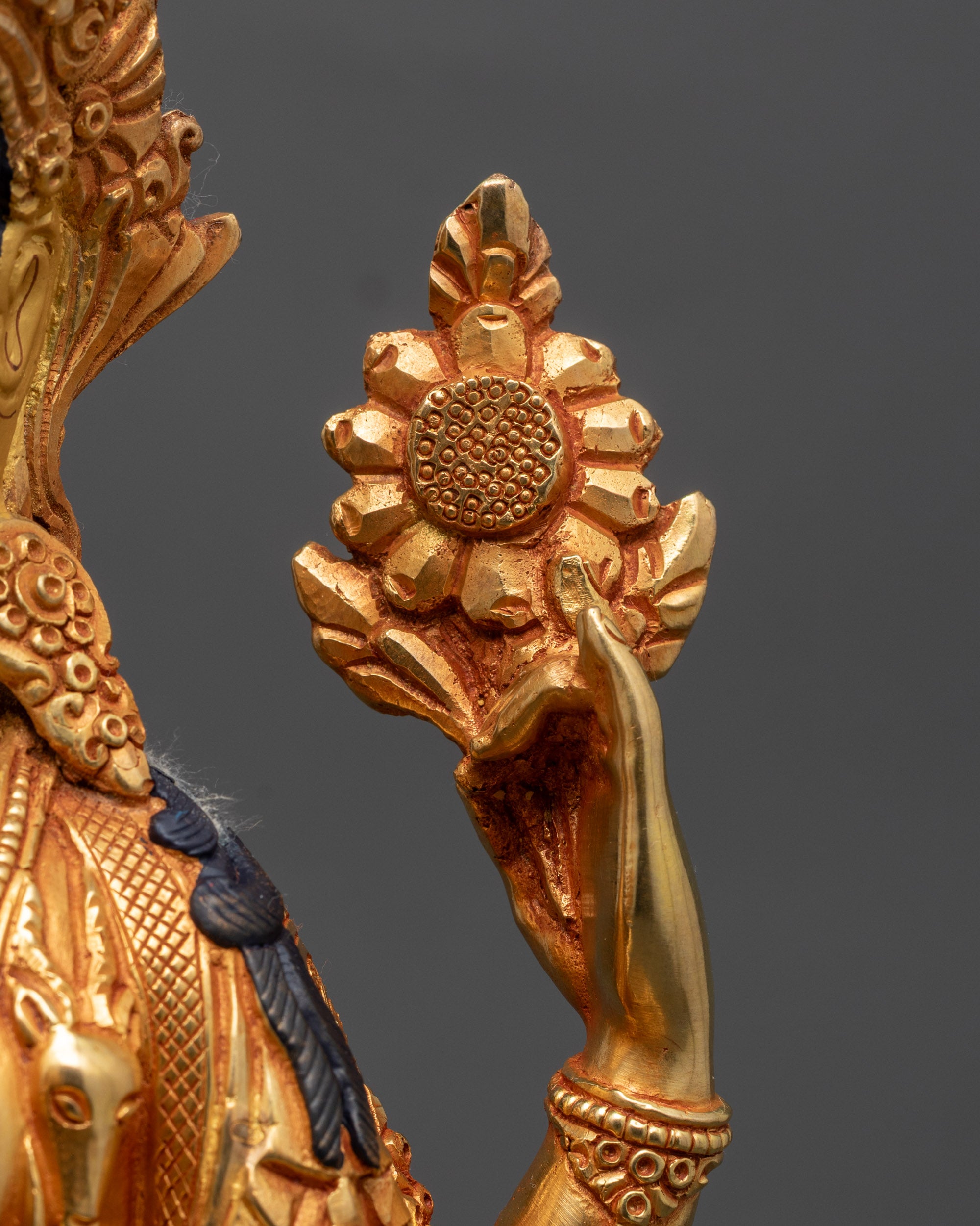 Four-Armed Avalokiteshvara Statue | 24K Gold-Gilded Face Chenrezig
