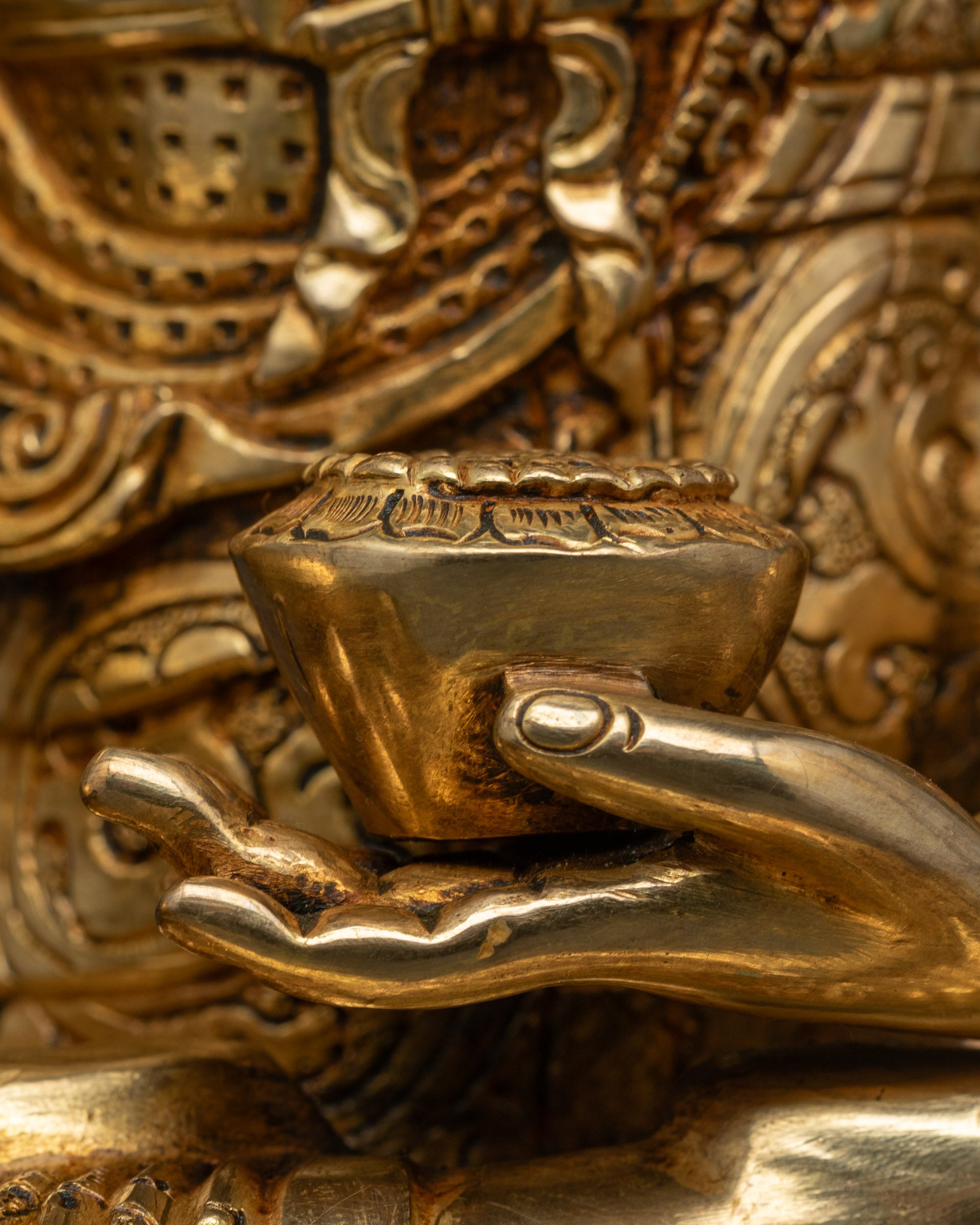 Shakyamuni Buddha Statue for Serenity | 24K Fire Gold-Gilded Sculpture