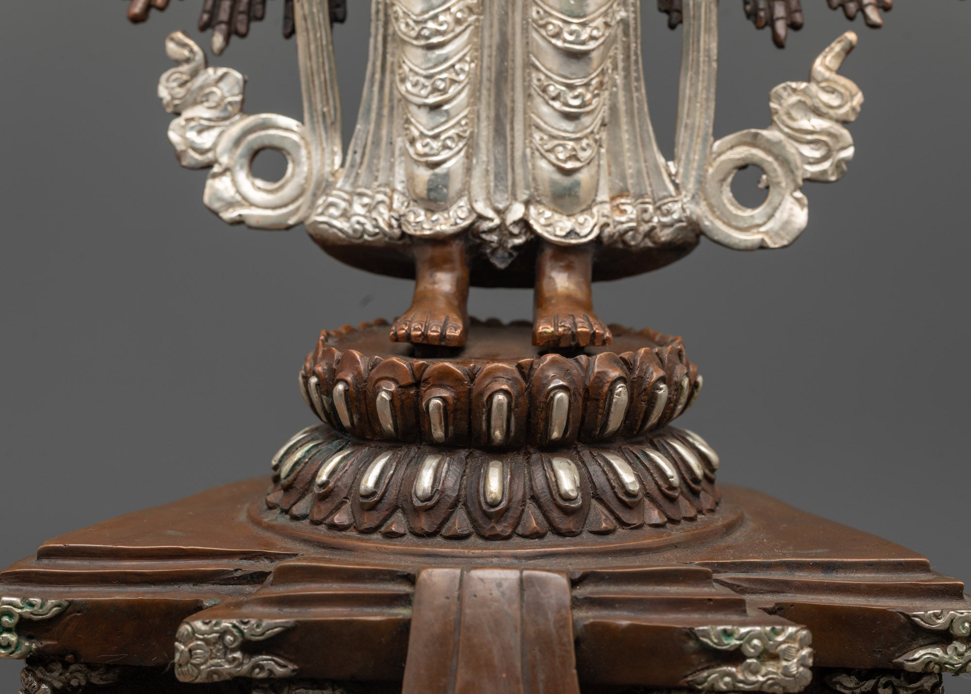 Oxidized 1000 Armed Chenrezig Statue | Spiritual Sculpture from Nepal