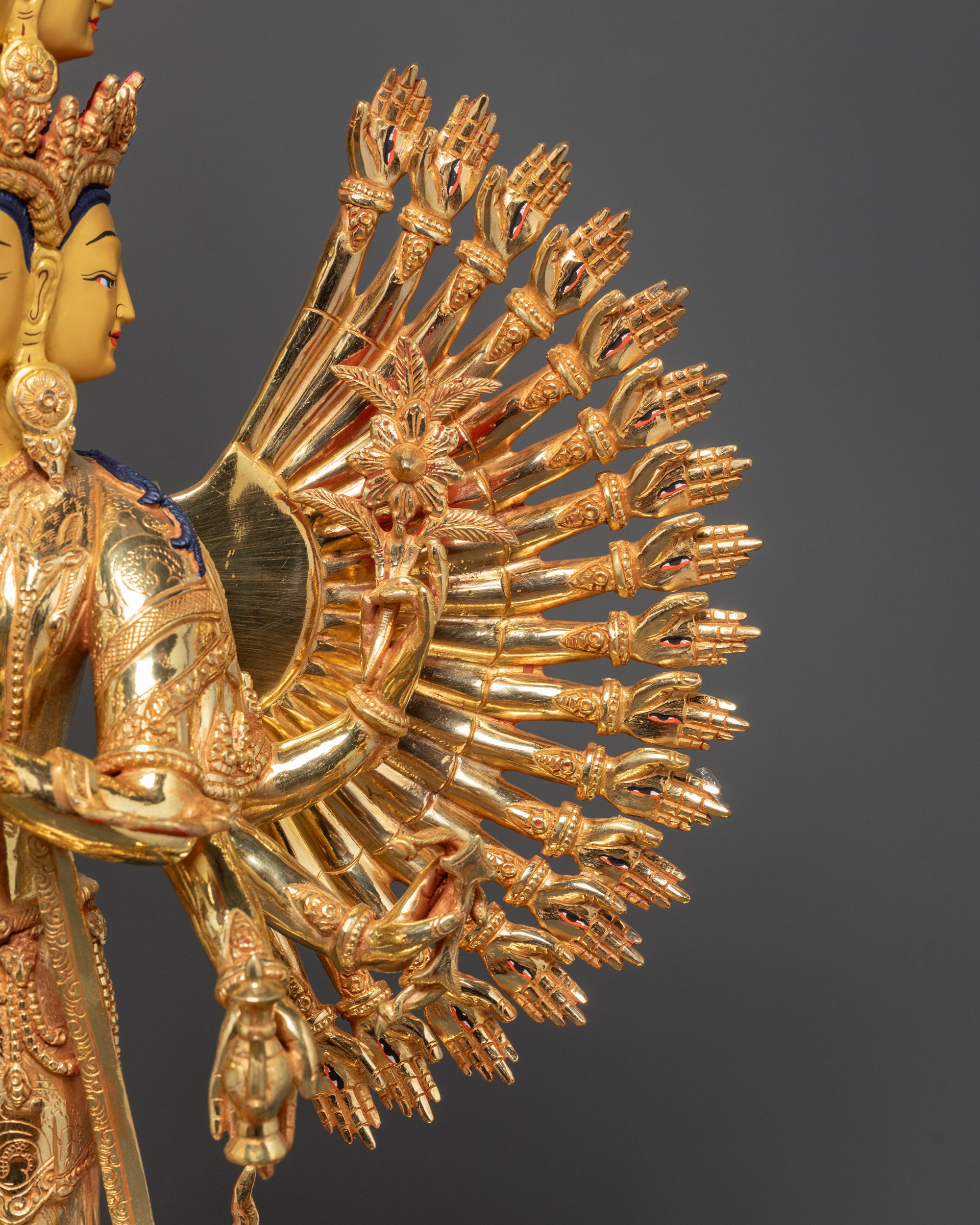 Thousand-Armed Avalokiteshvara Statue | Tibetan Buddhist Sculpture