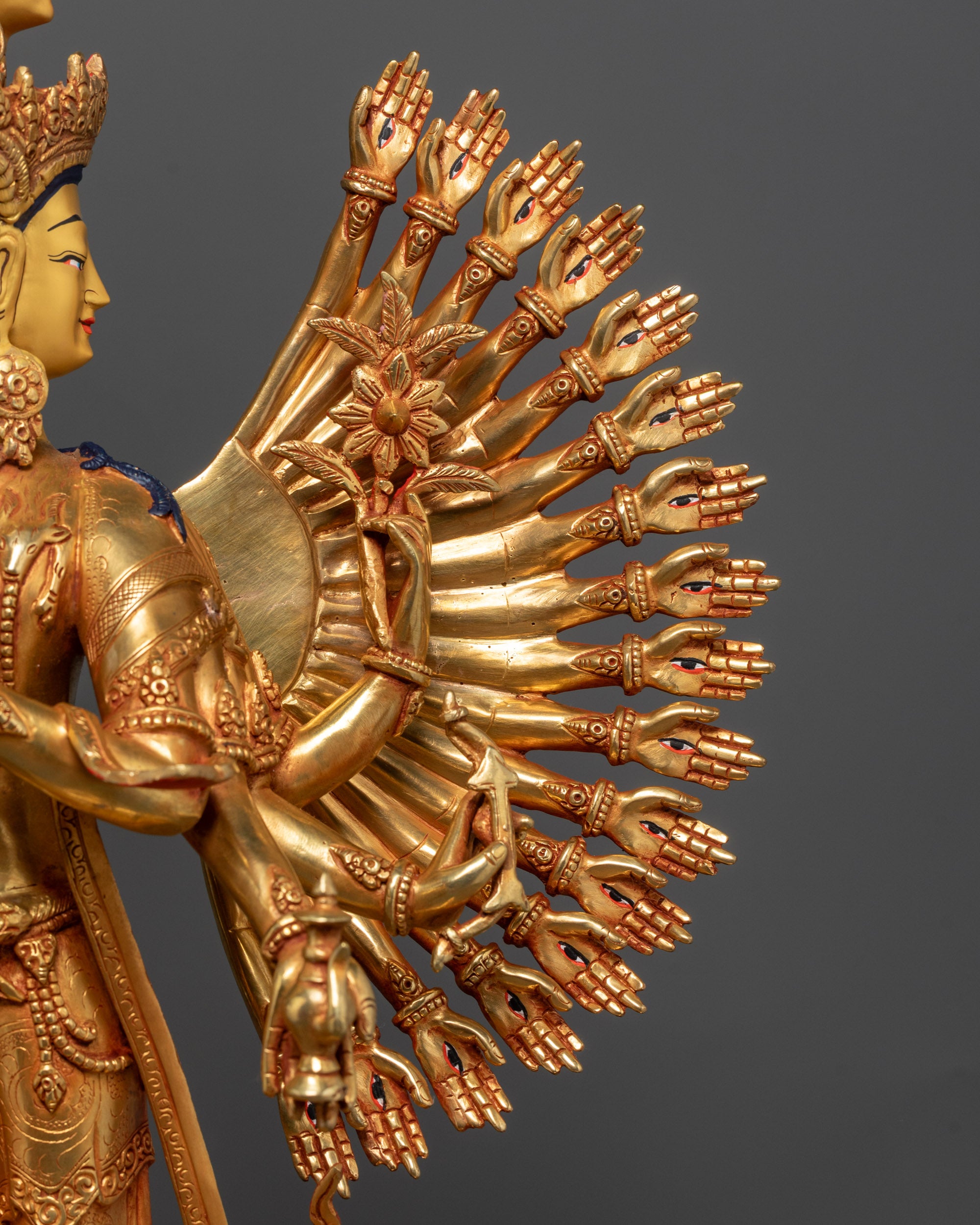 1000-Armed Guan Yin Sculpture | Traditional Nepalese Artwork