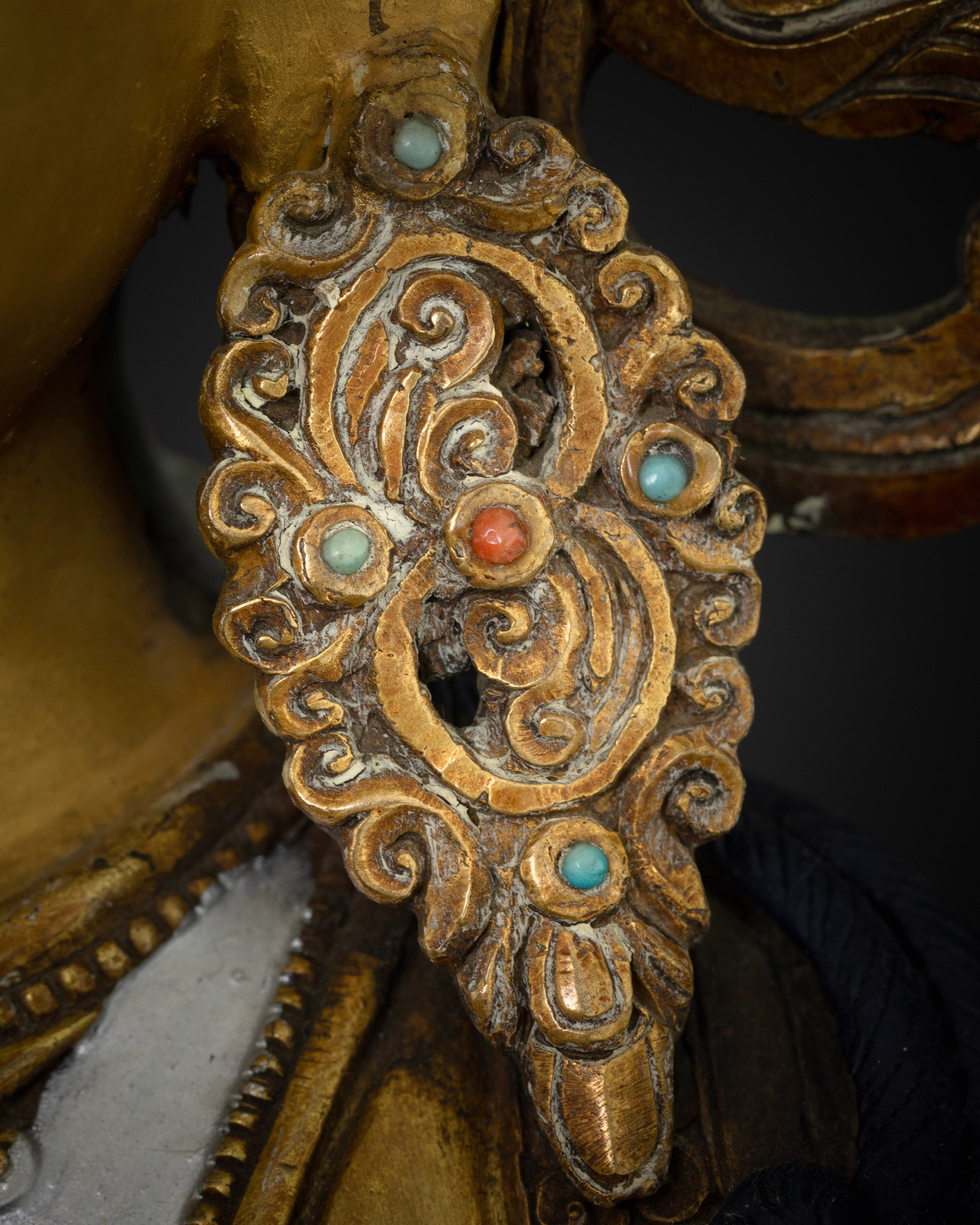 earring of masterpiece colorful white tara statue