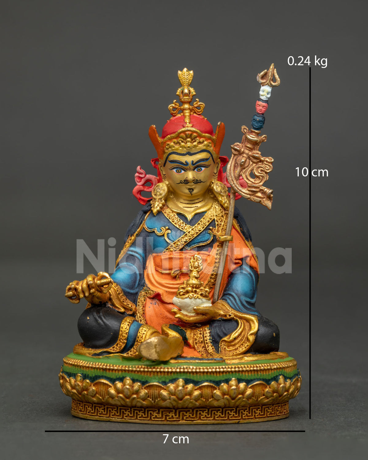 Hand-painted Guru Rinpoche statue in gold-gilded copper from Nepal, 10cm tall for Buddhist altars.