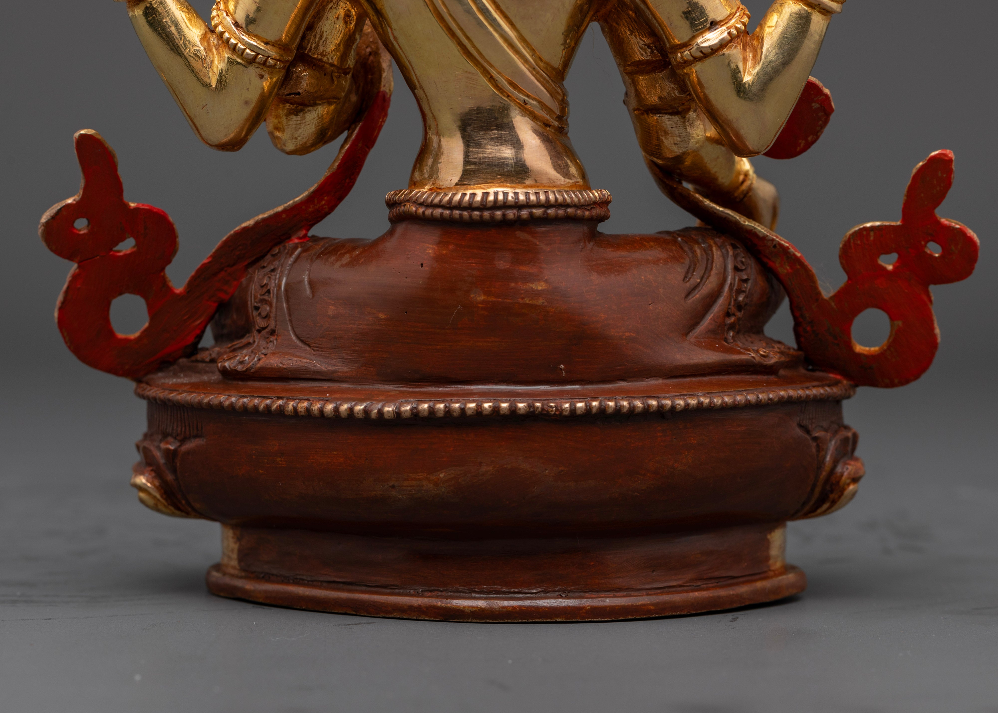Maa Lakshmi Idol | Celebrate Wealth & Peace