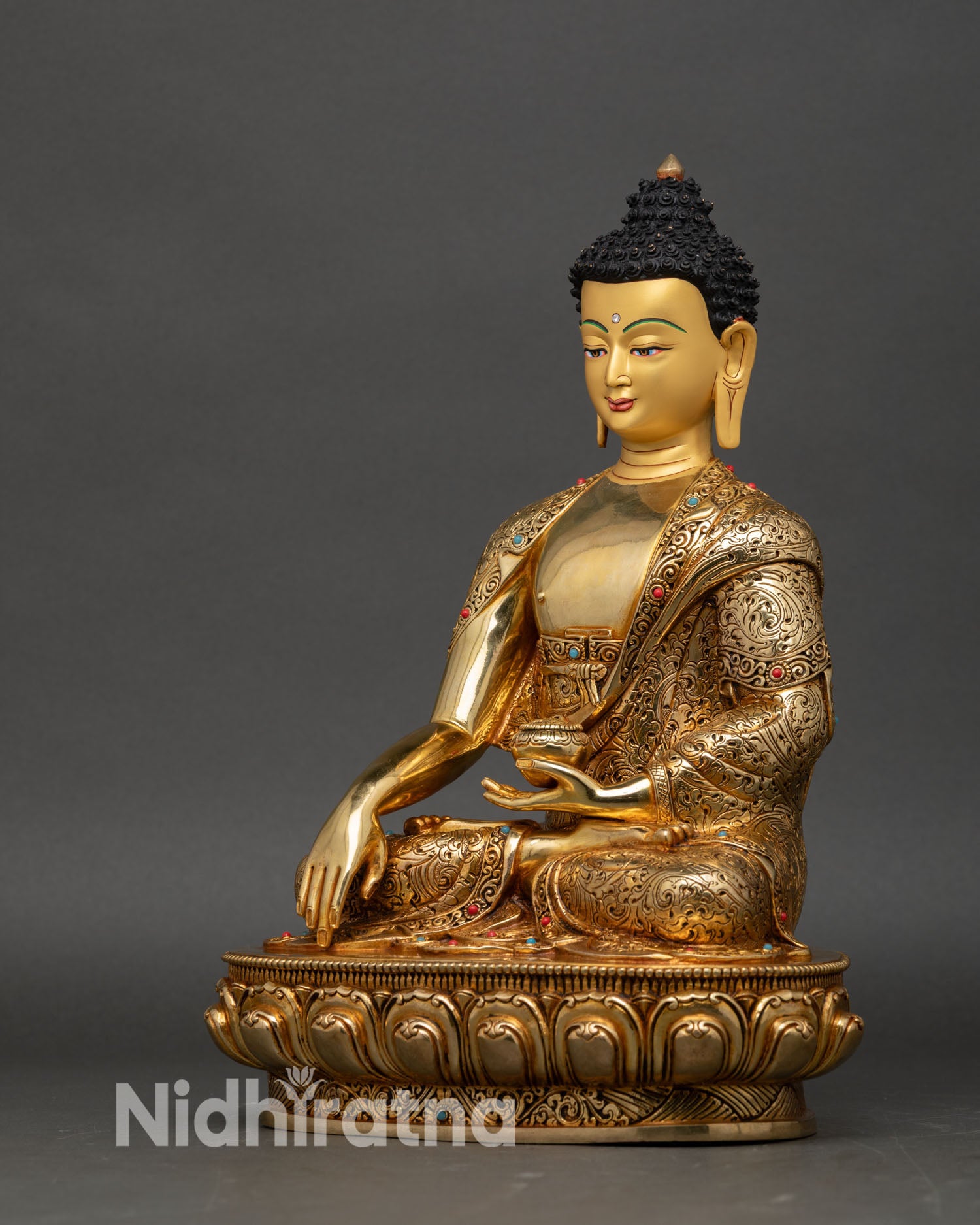 Left view Shakyamuni Buddha Statue, detailed copper Buddhist art from Nepal
